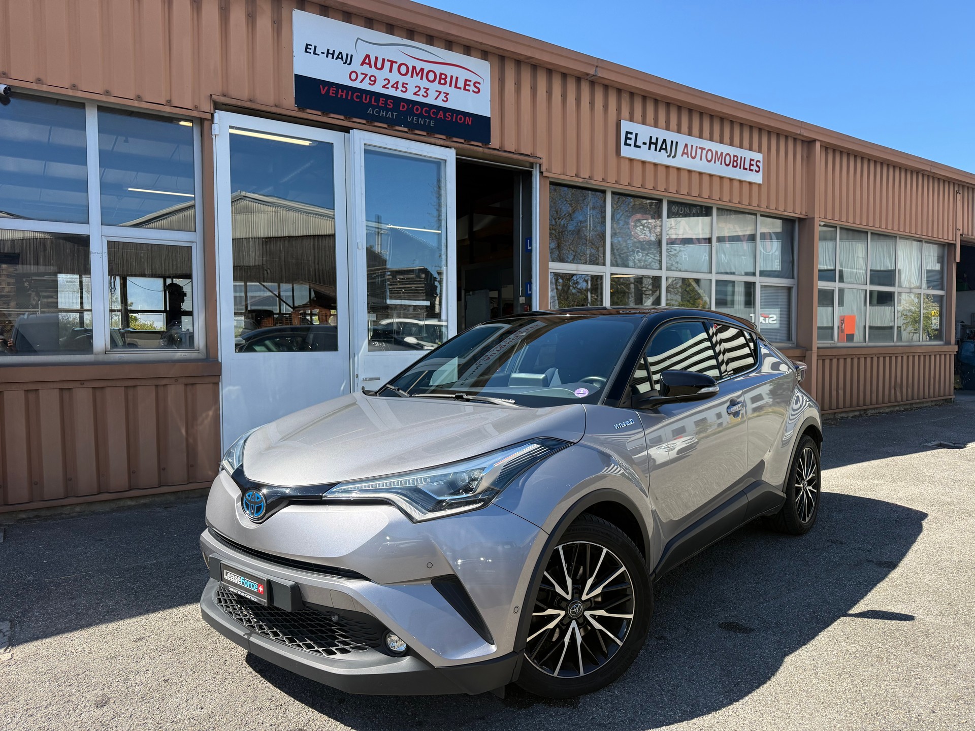 TOYOTA C-HR 1.8 HSD Style CVT-image-0