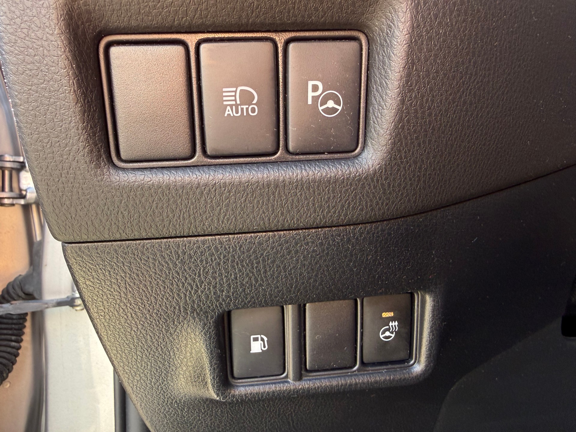 TOYOTA C-HR 1.8 HSD Style CVT-image-15