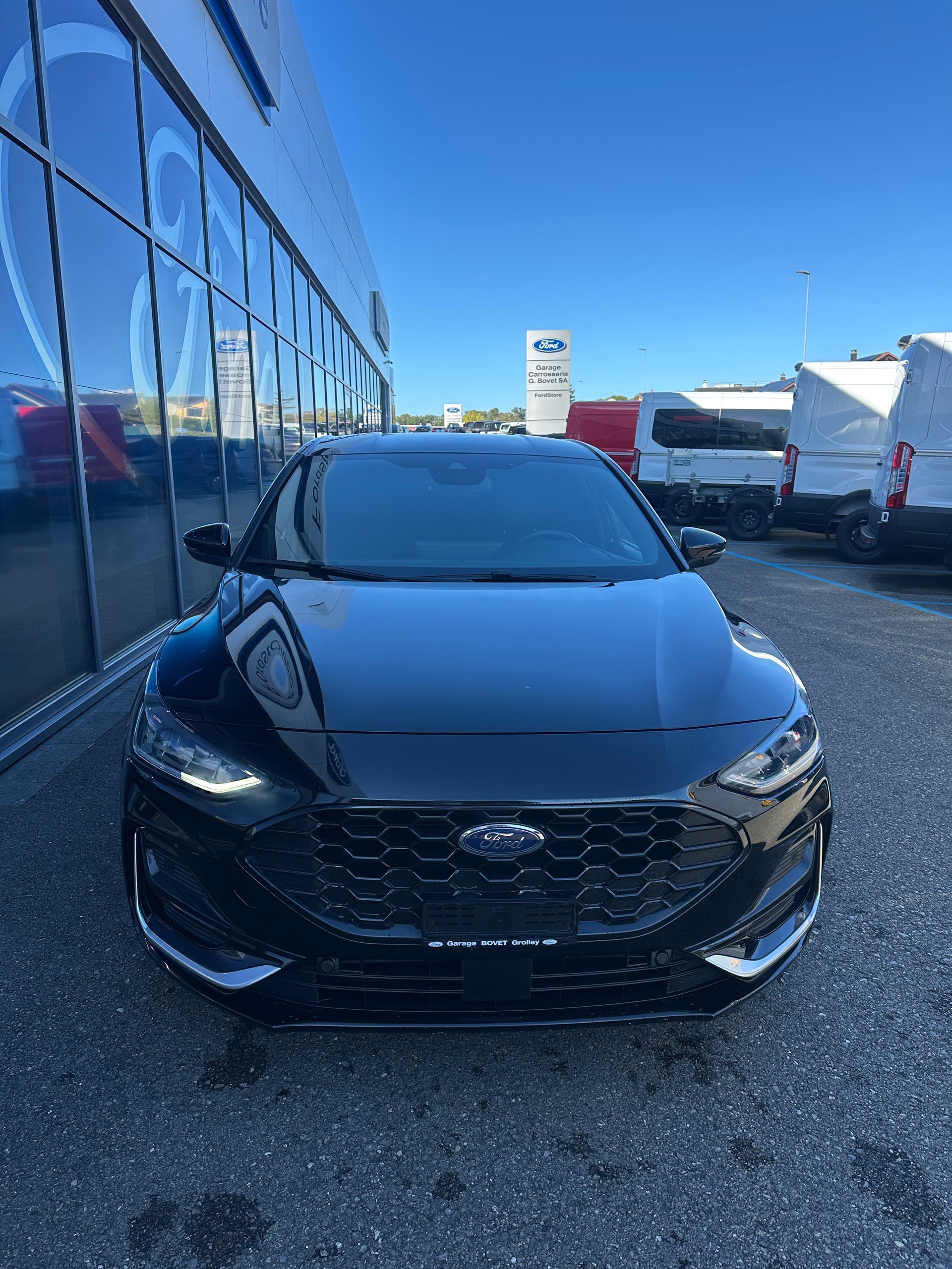 FORD Focus 1.0i EcoB Hybrid 155 ST-Line Vignale-image-8