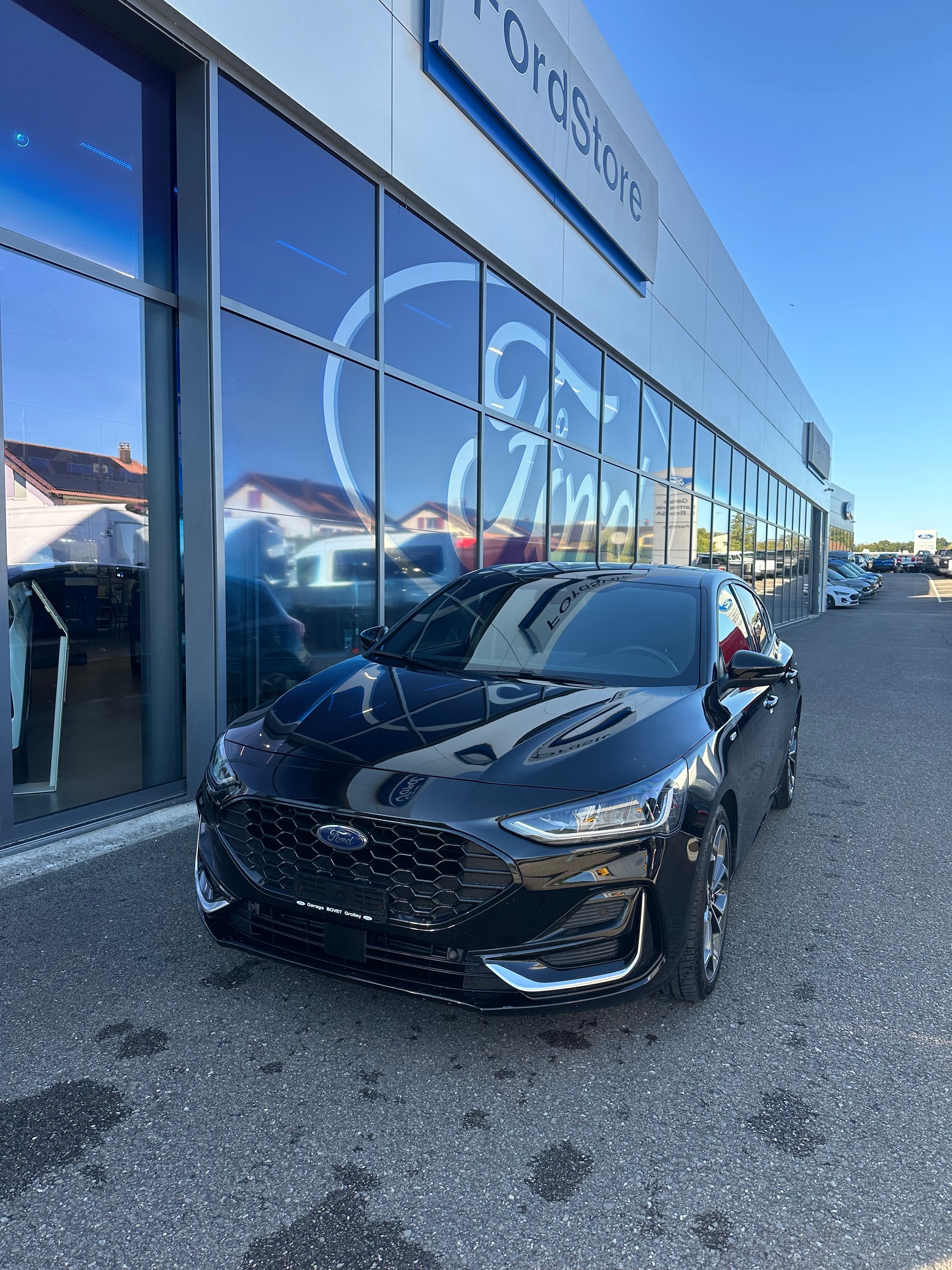 FORD Focus 1.0i EcoB Hybrid 155 ST-Line Vignale-image-0