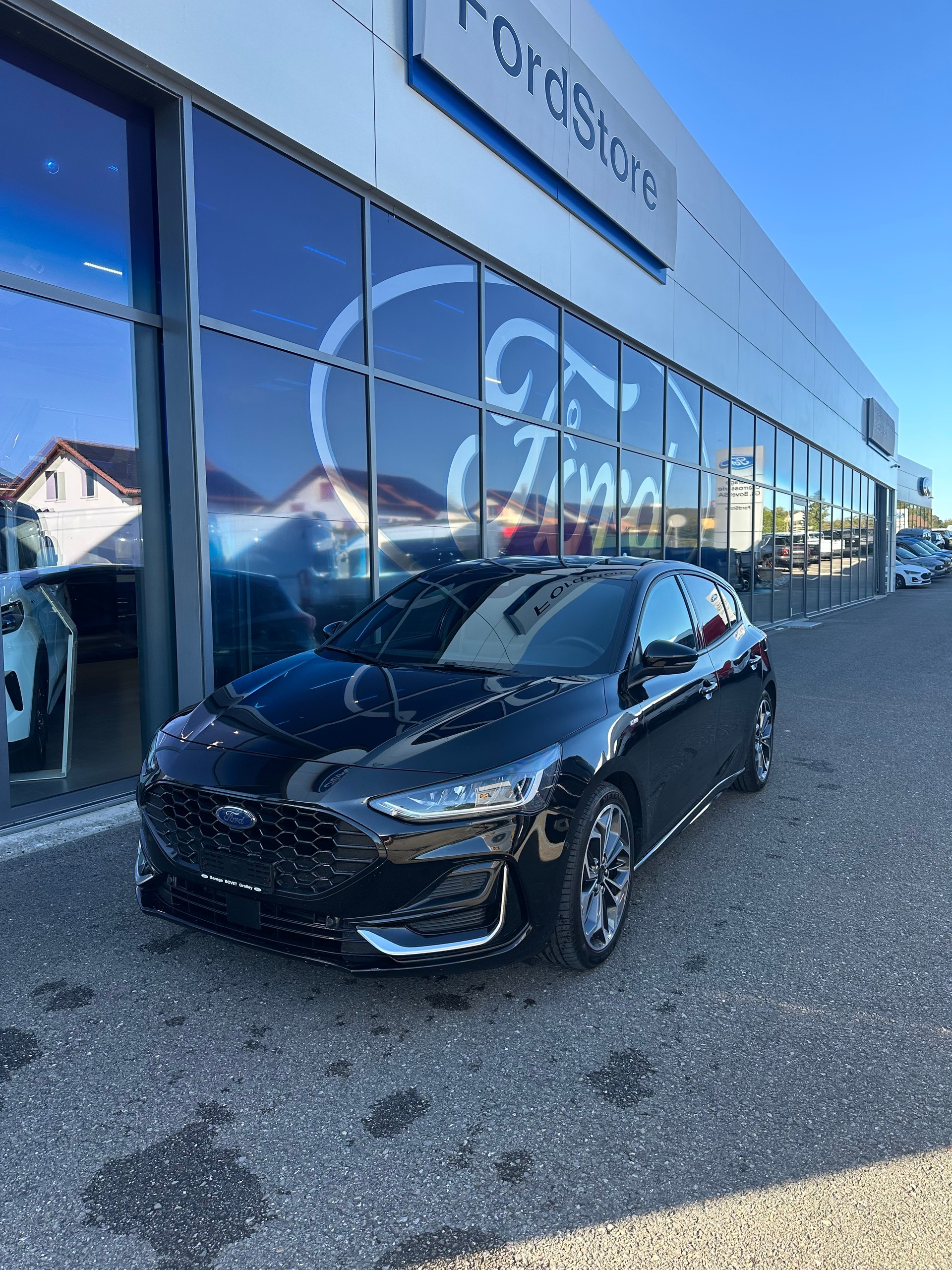 FORD Focus 1.0i EcoB Hybrid 155 ST-Line Vignale-image-1