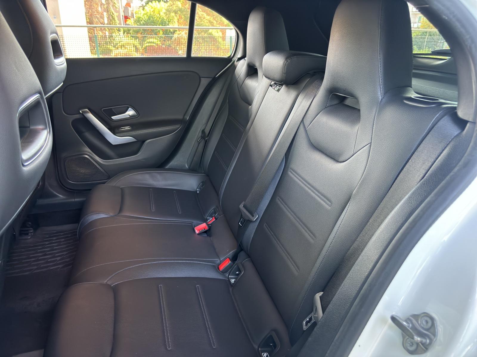 MERCEDES-BENZ A 180 d Progressive-image-24