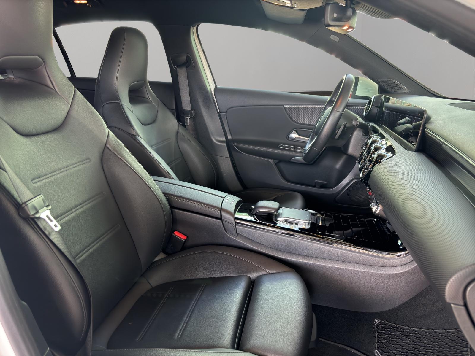 MERCEDES-BENZ A 180 d Progressive-image-16