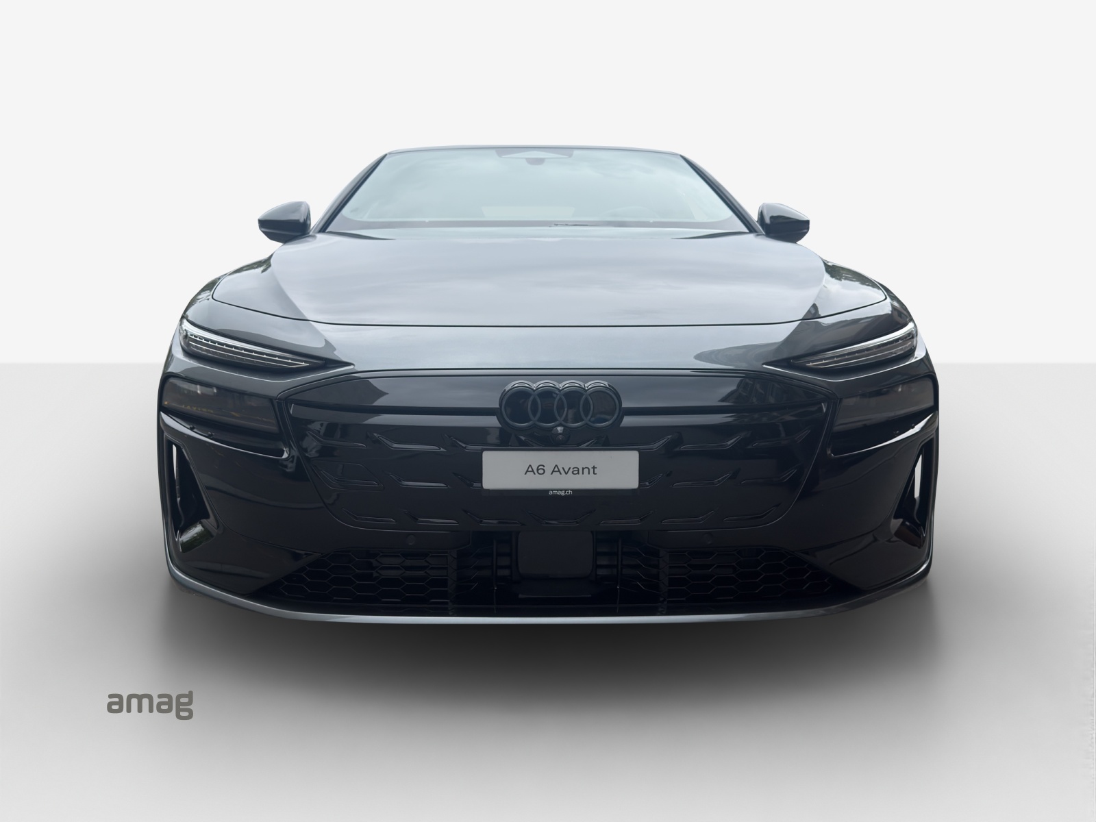 AUDI A6 Avant e-tron quattro-image-6