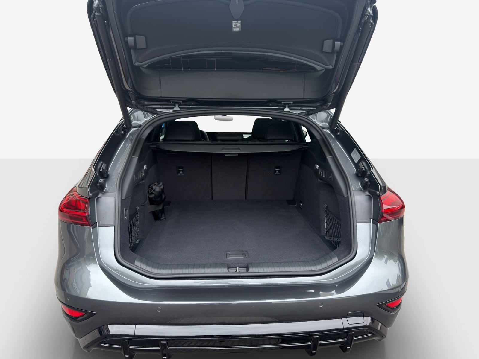 AUDI A6 Avant e-tron quattro-image-12