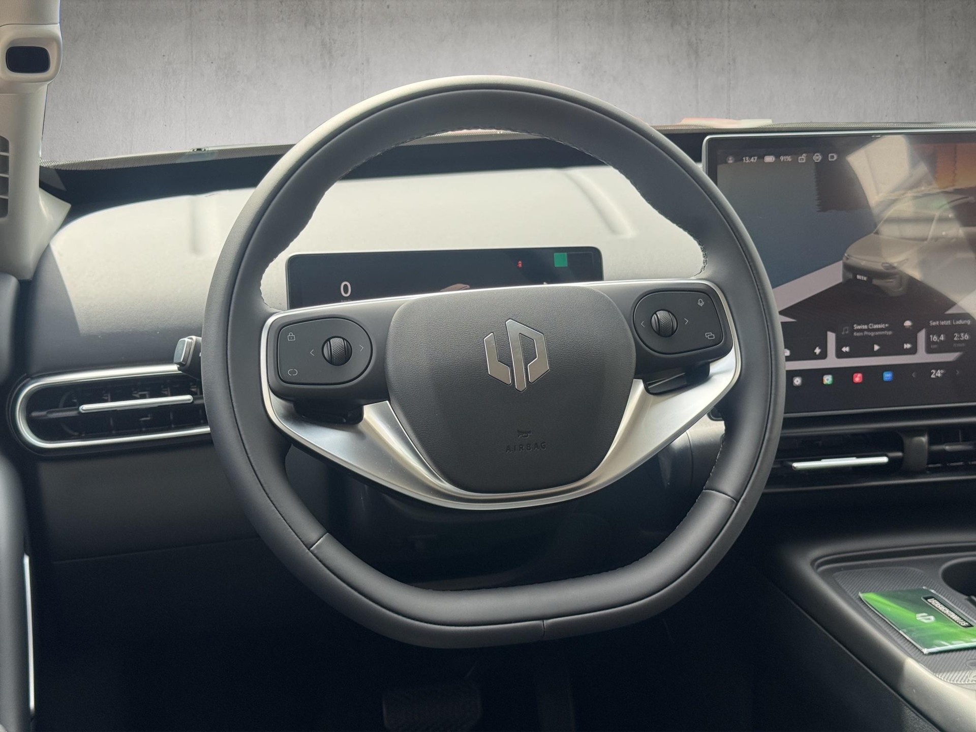 LEAPMOTOR B03X EV-image-13