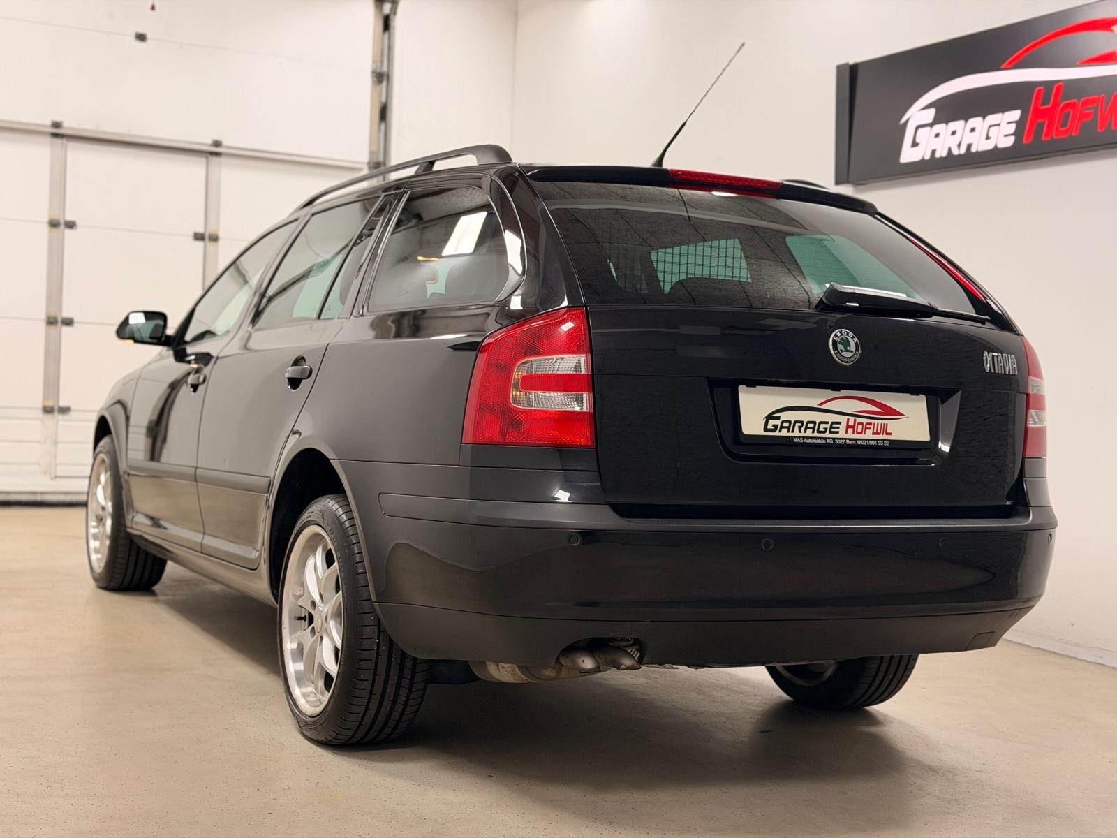 SKODA Octavia 1.9 TDI Swiss Adventure 4x4-image-5