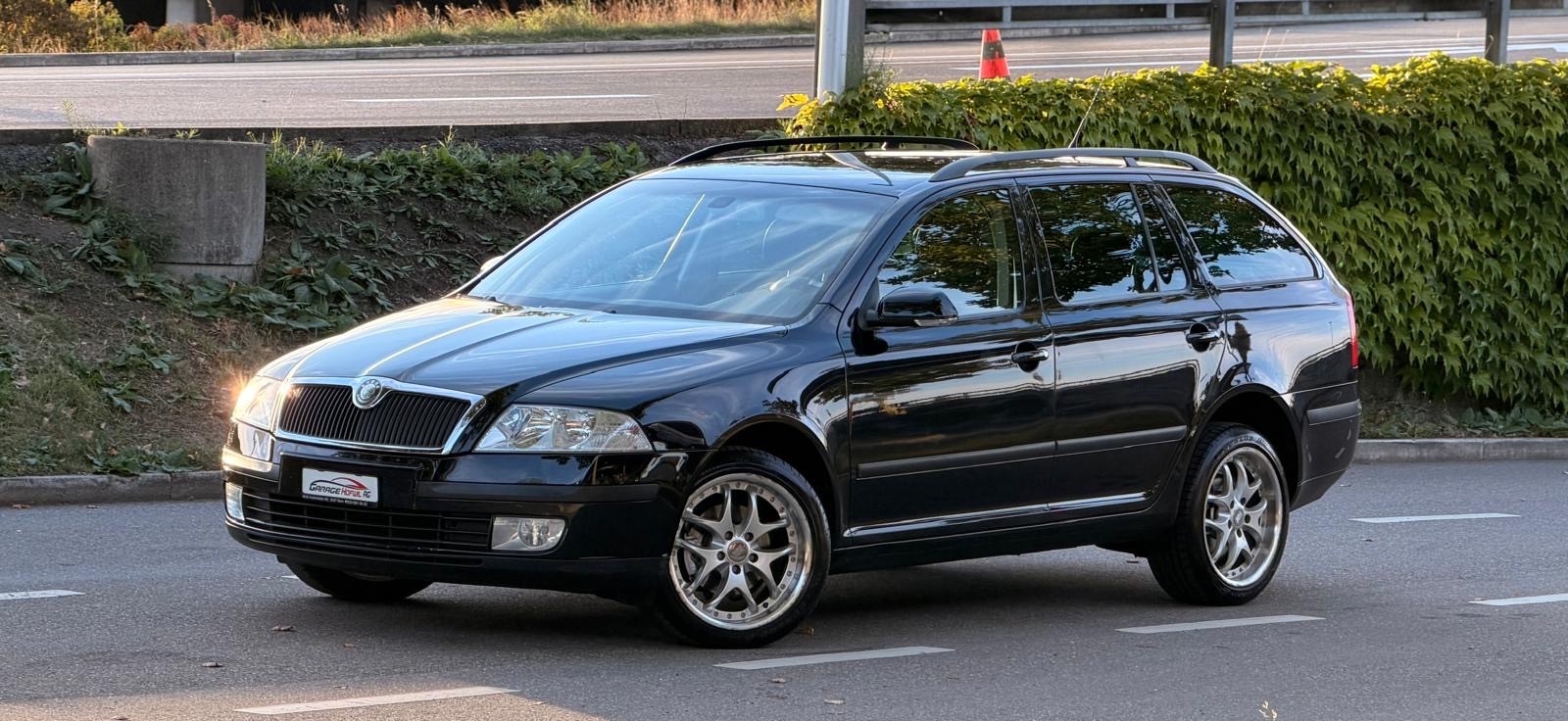 SKODA Octavia 1.9 TDI Swiss Adventure 4x4-image-1