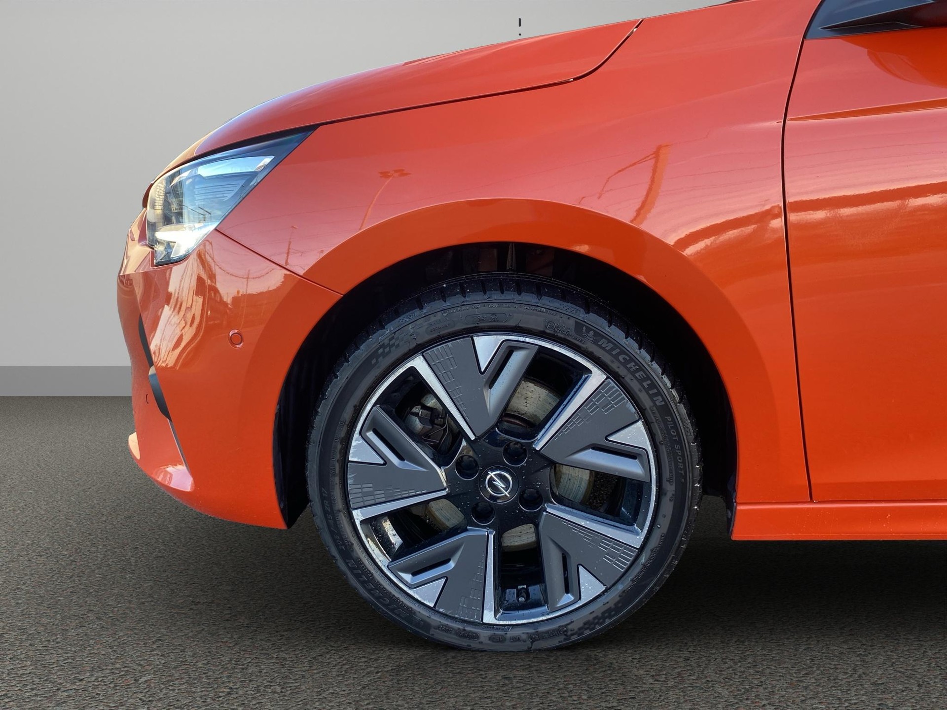 OPEL Corsa-e Elegance-image-5