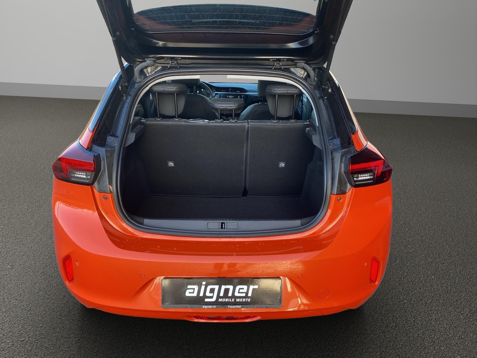 OPEL Corsa-e Elegance-image-4