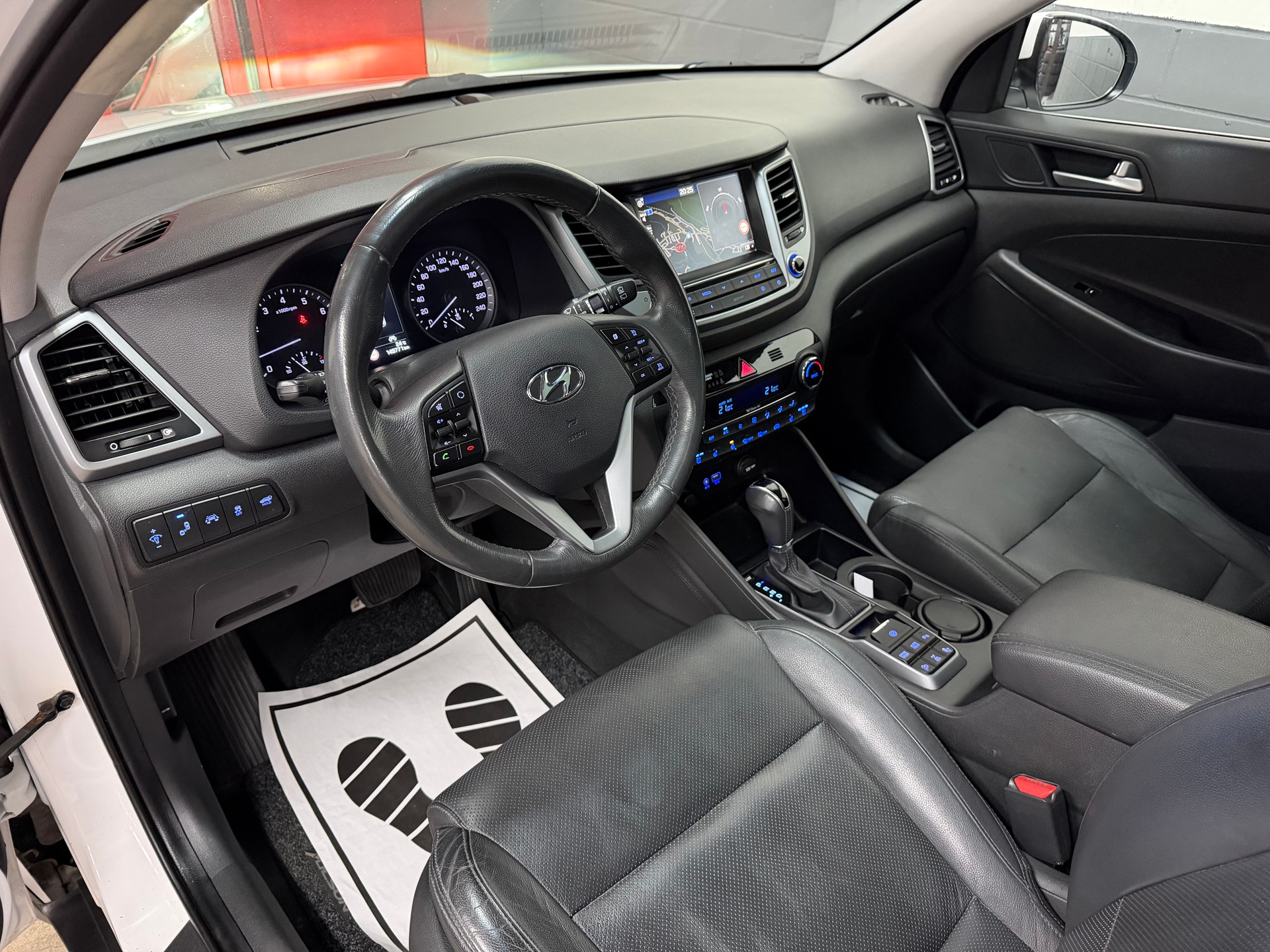 HYUNDAI Tucson 1.6 TGDI Vertex 4WD Automatic //NEU AB MFK!-image-9