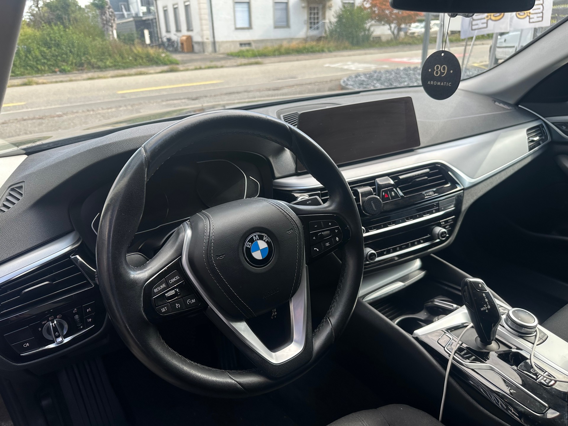 BMW 520d 48V Steptronic-image-5