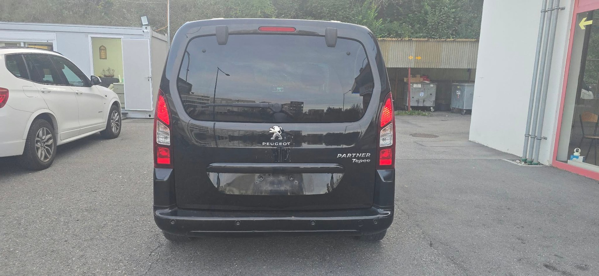 PEUGEOT Partner 1.6 HDI Allure-image-4