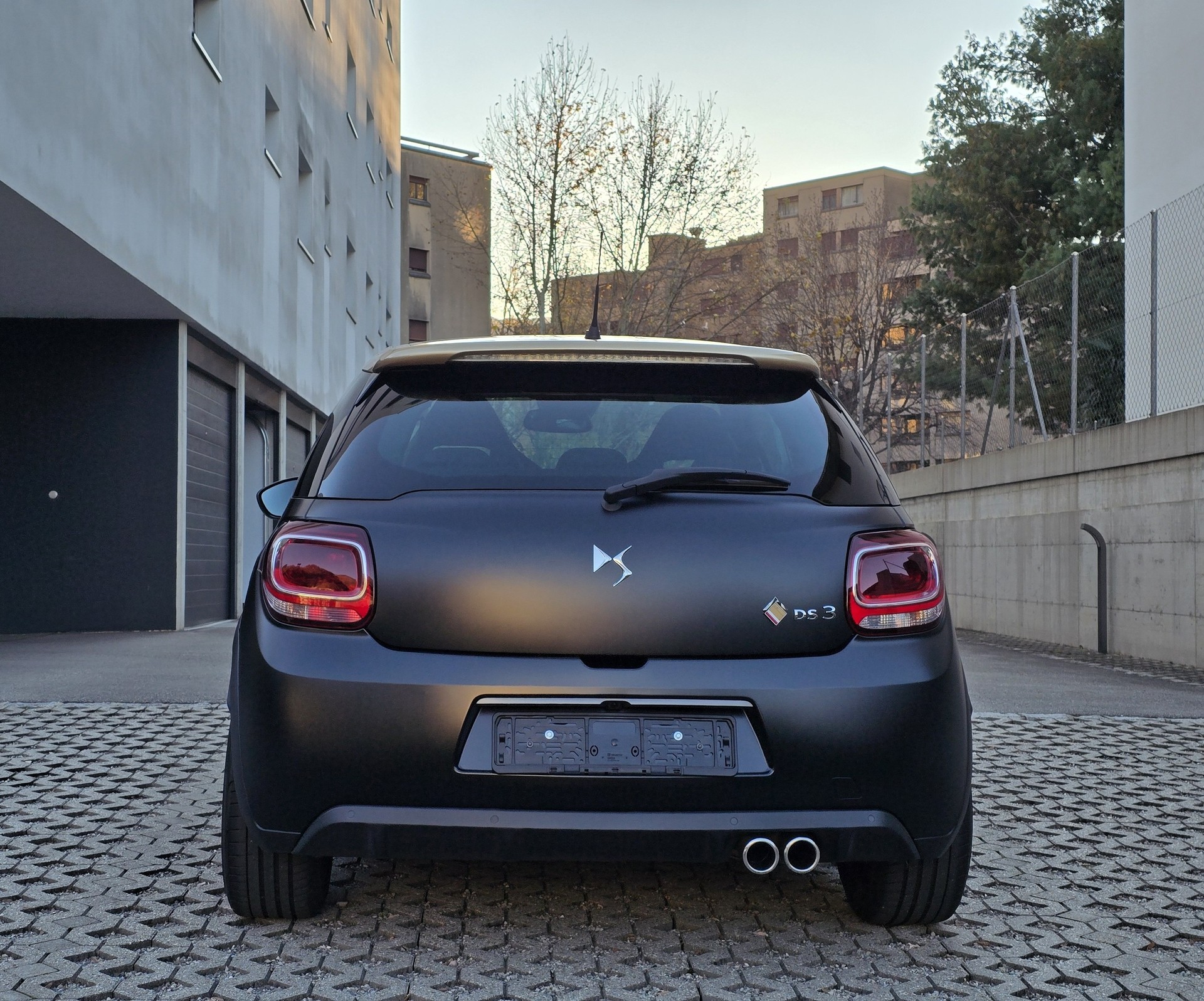 DS AUTOMOBILES DS3 1.6 THP Performance Black Special-image-6