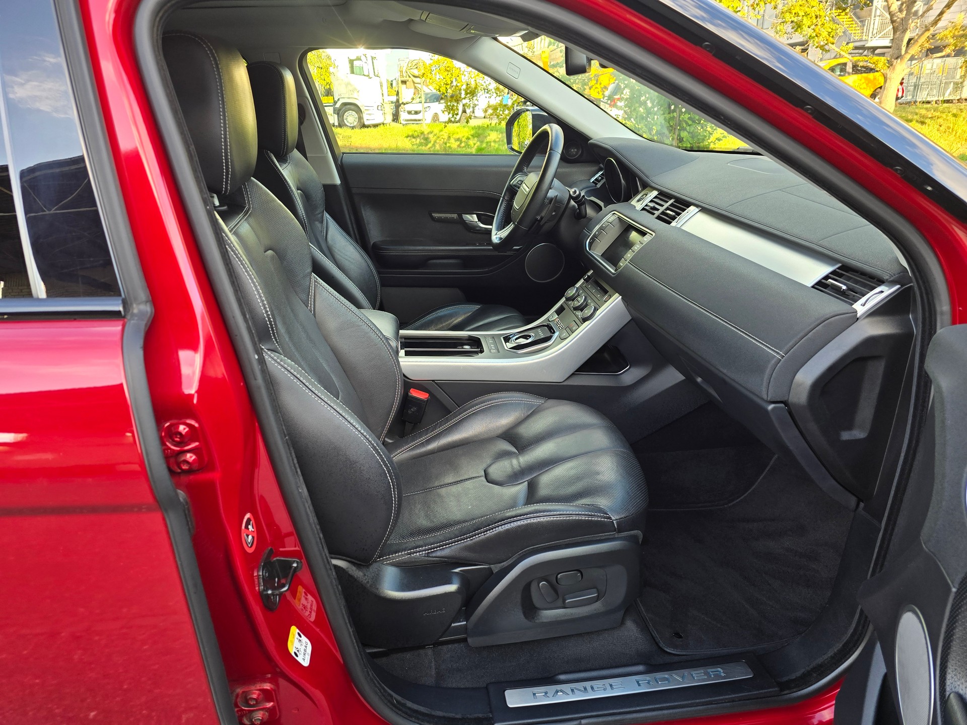 LAND ROVER Range Rover Evoque 2.2 SD4 Dynamic AT9 P212-image-10