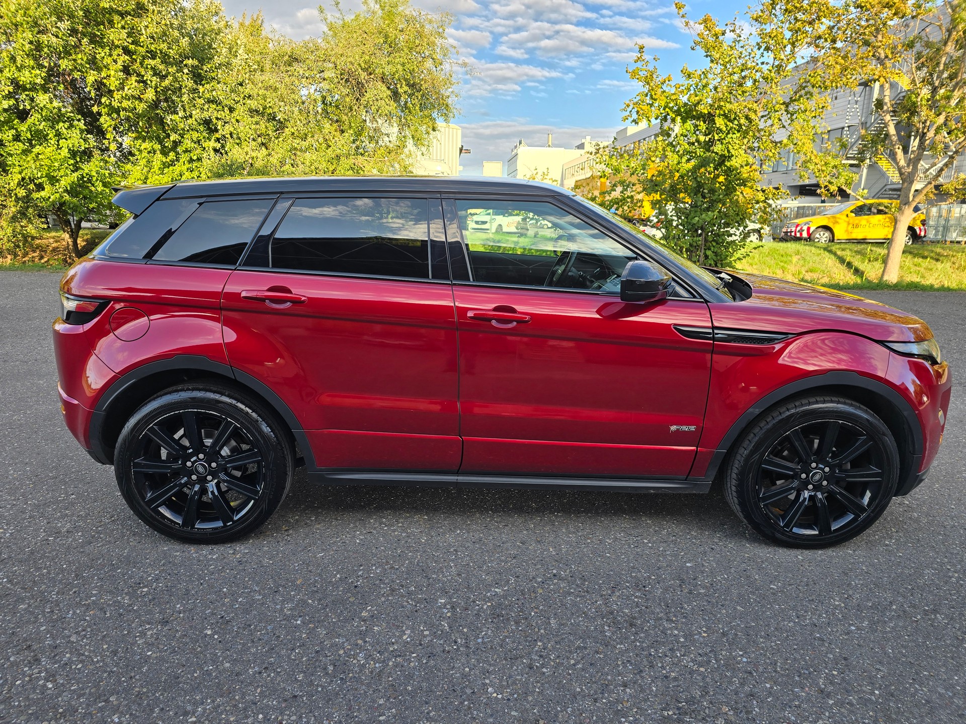 LAND ROVER Range Rover Evoque 2.2 SD4 Dynamic AT9 P212-image-9