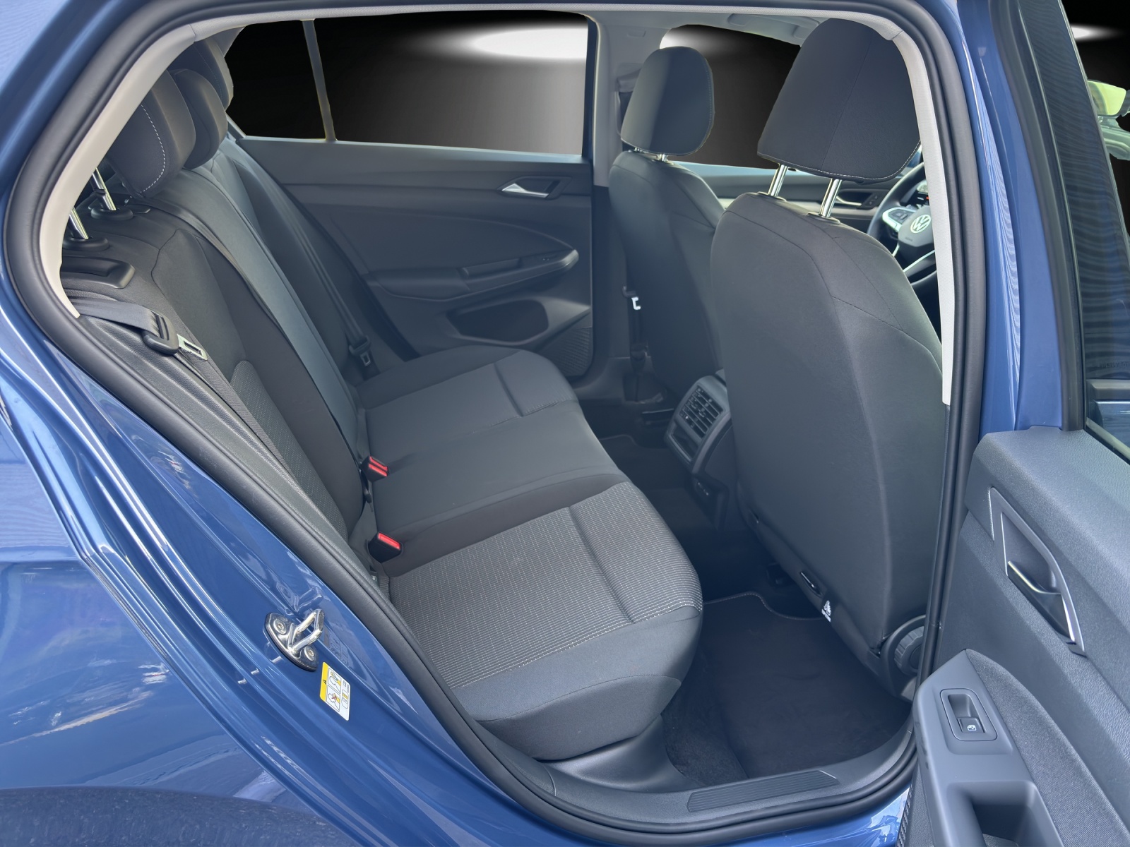 VW Golf 1.5 e TSI mHEV Value DSG-image-7