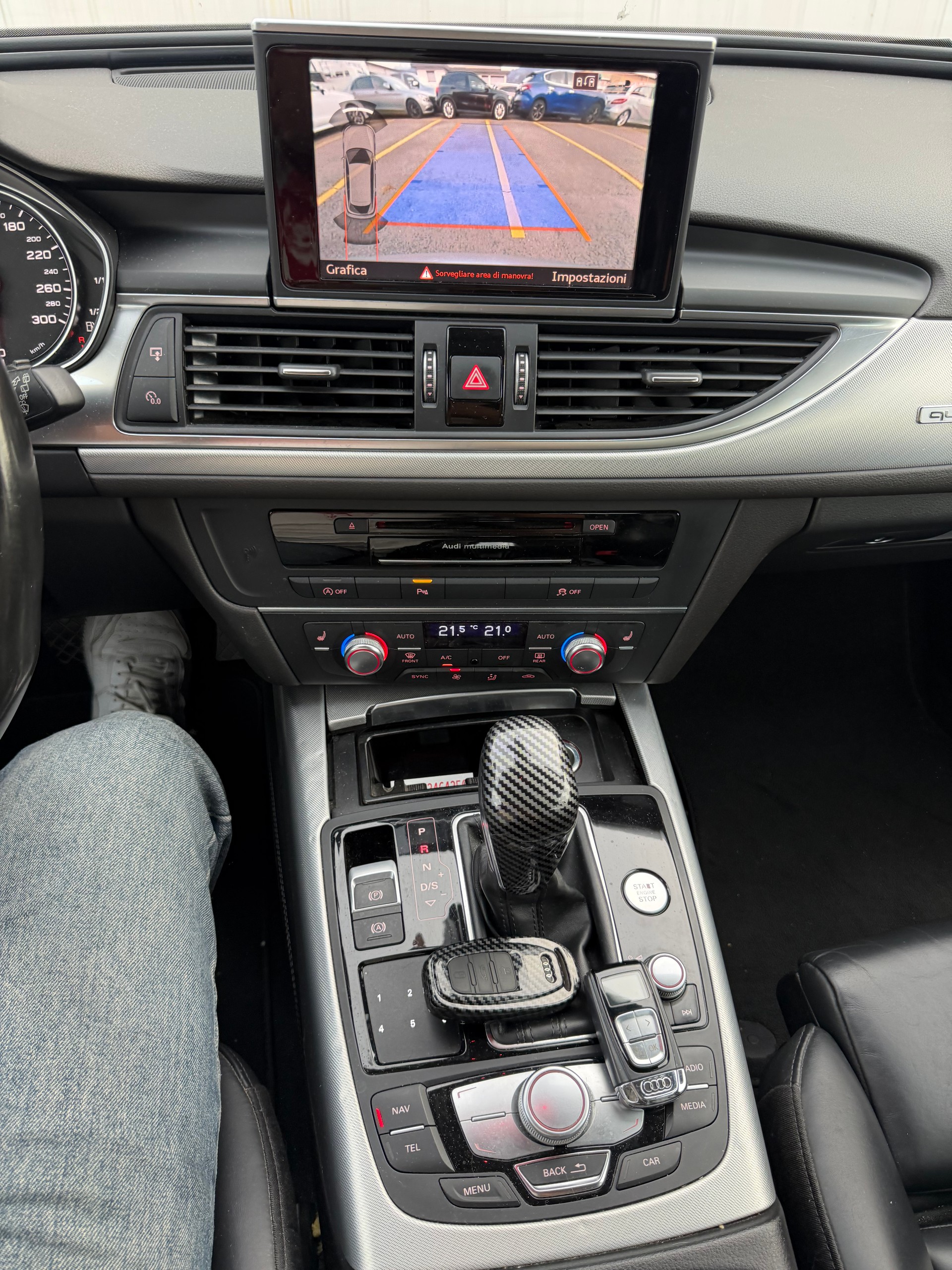 AUDI A6 Avant 2.0 TDI quattro S-tronic S line-image-11