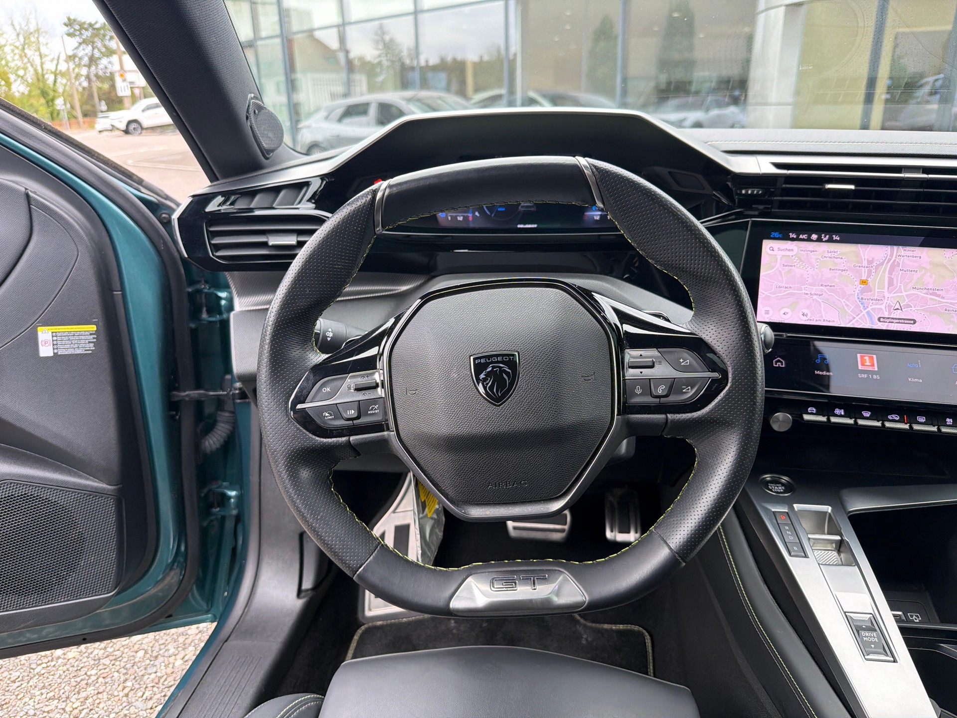PEUGEOT 308 SW 1.6 PHEV 180 GT Pack-image-16