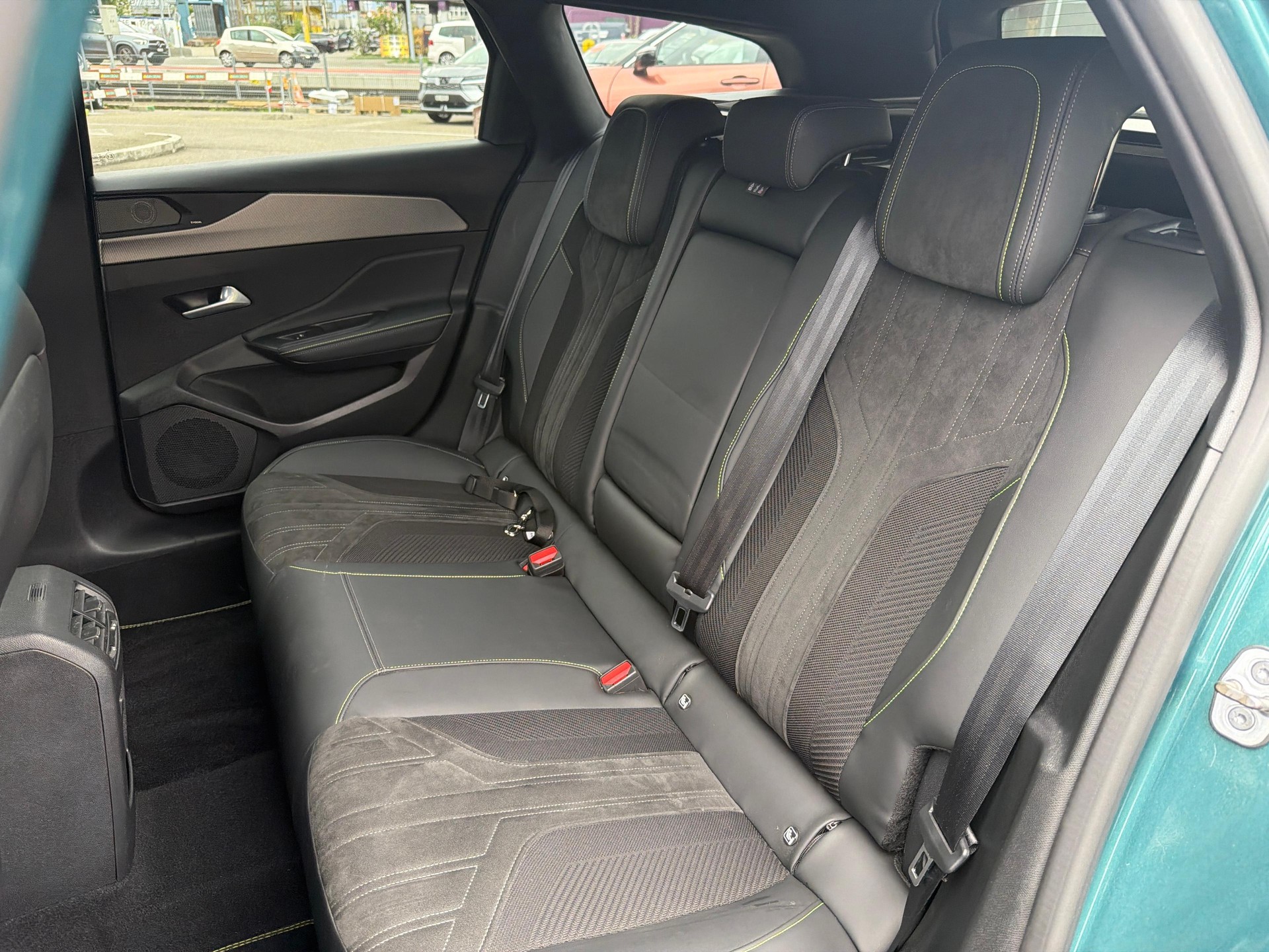 PEUGEOT 308 SW 1.6 PHEV 180 GT Pack-image-10