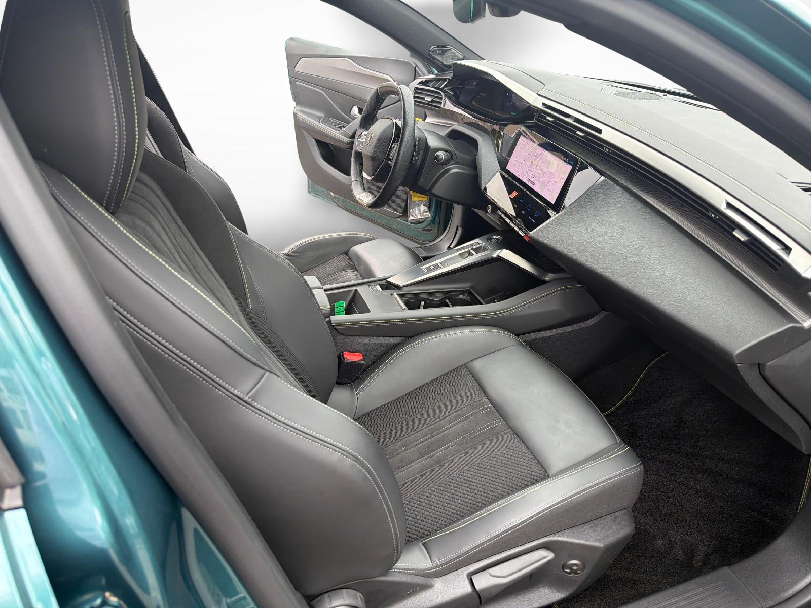 PEUGEOT 308 SW 1.6 PHEV 180 GT Pack-image-9