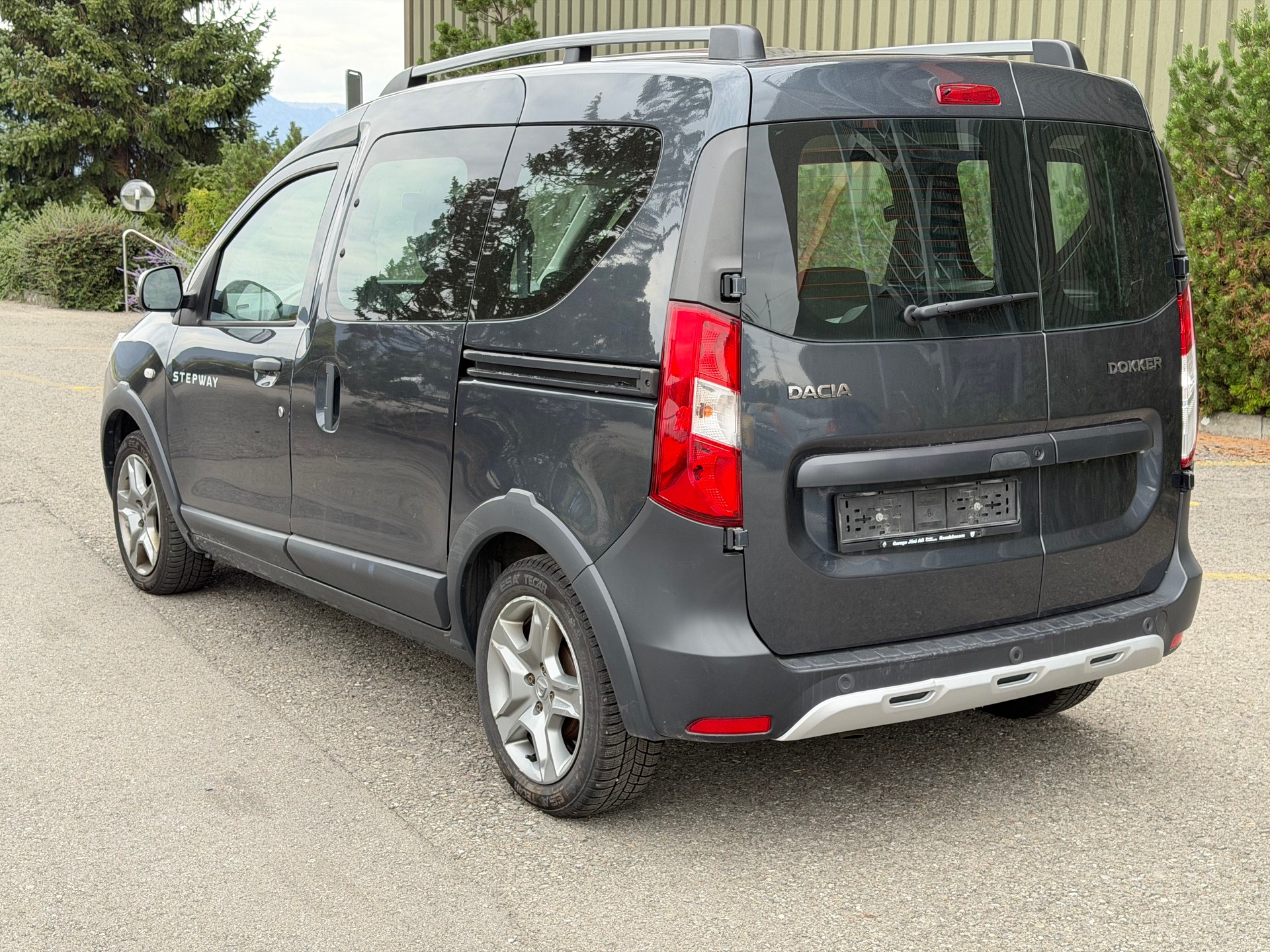 DACIA Dokker TCE 130 16V Stepway-image-4