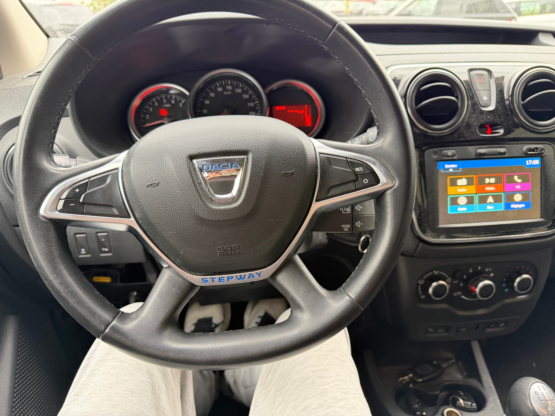 DACIA Dokker TCE 130 16V Stepway-image-8