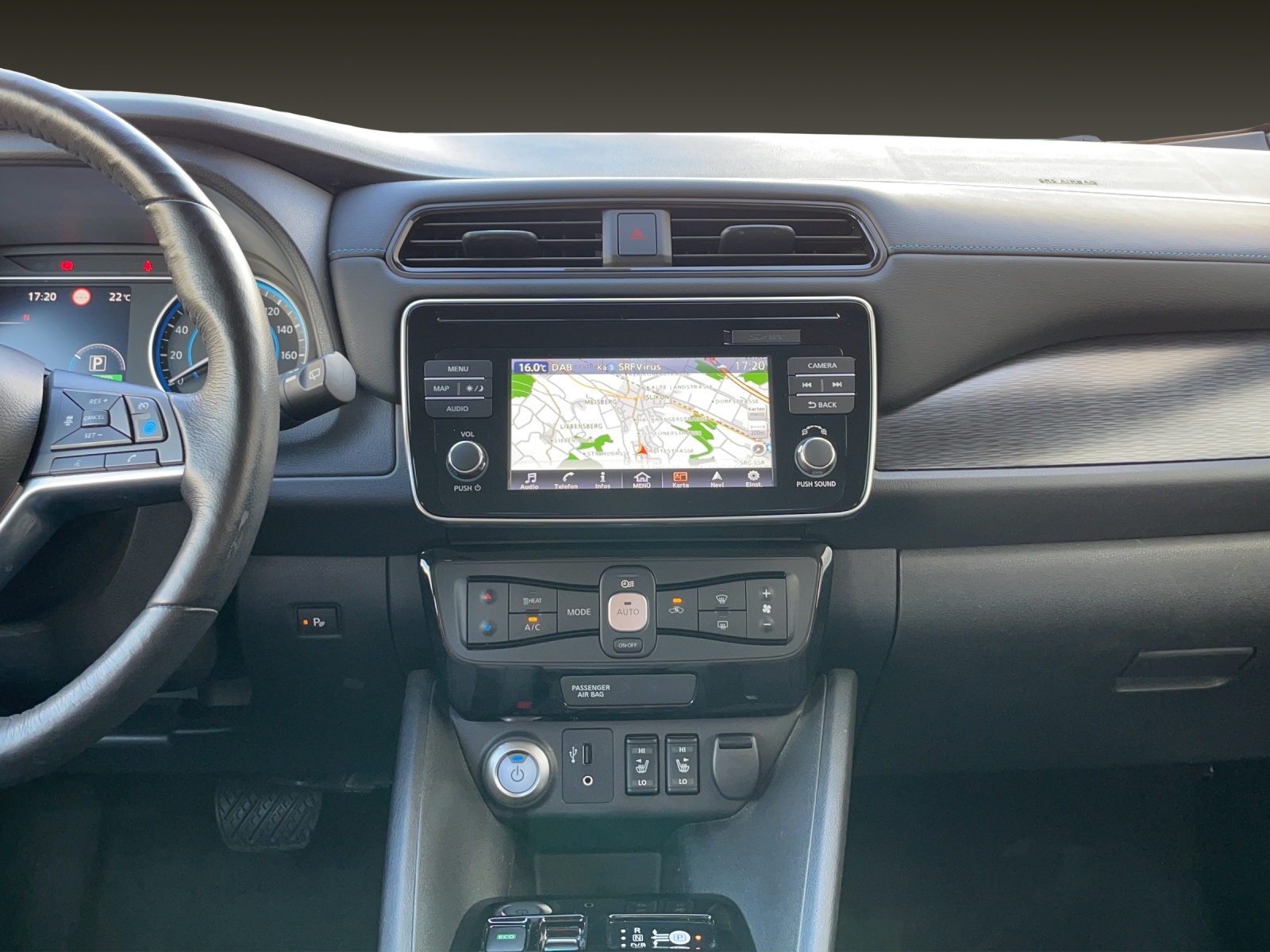 NISSAN Leaf Tekna-image-8