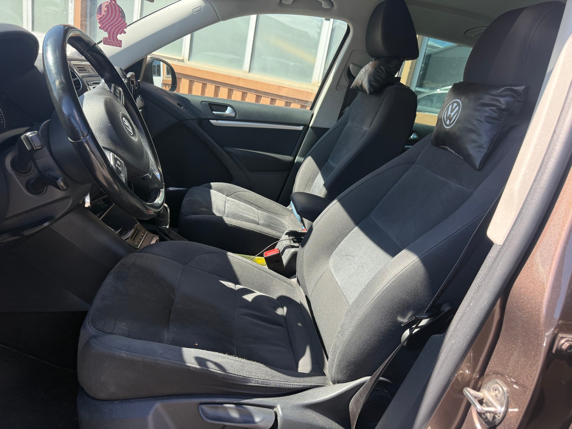 VW Tiguan 2.0 TDI BlueMotion Sport&Style 4Motion DSG-image-4