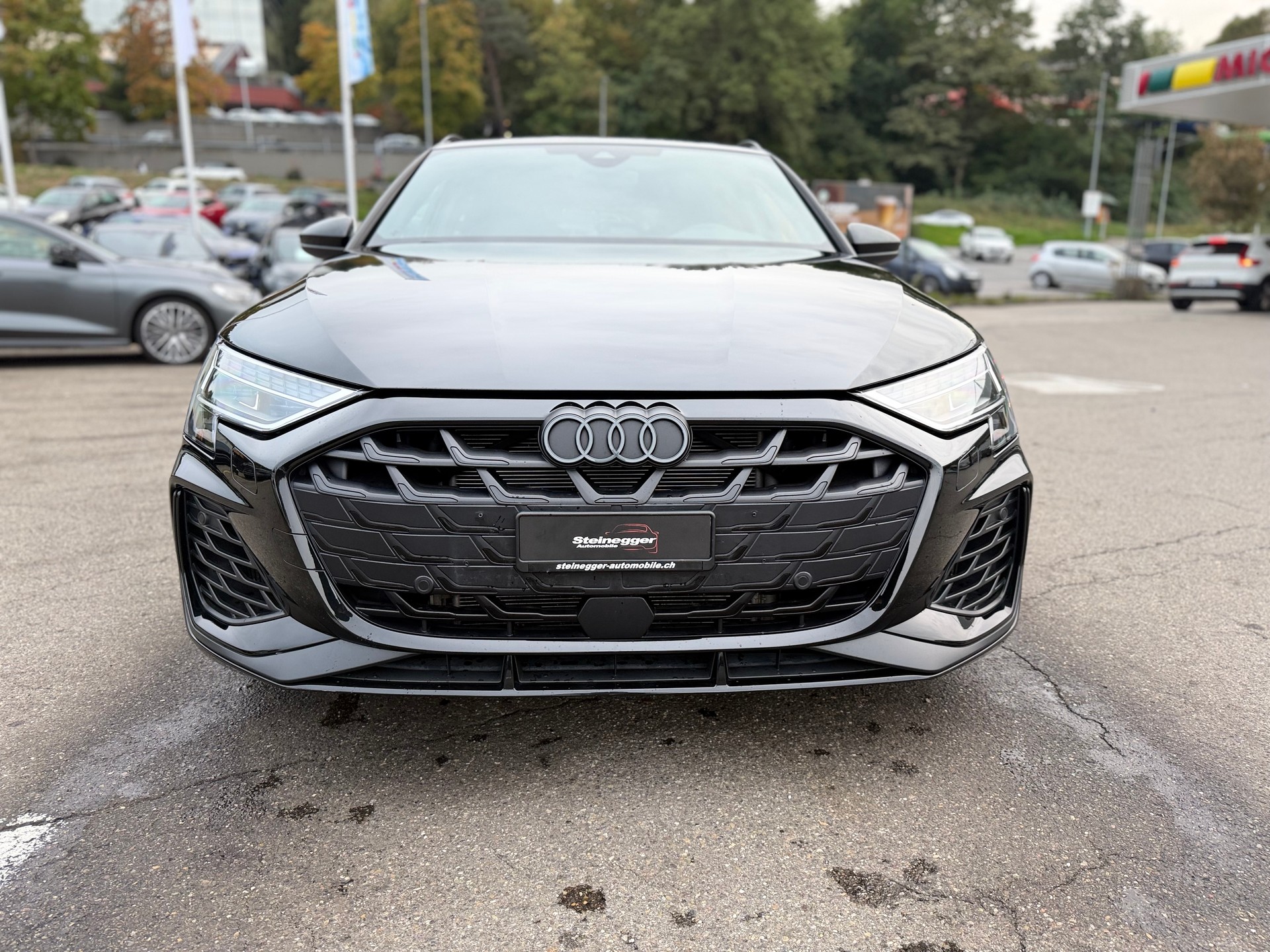AUDI S3 Sportback TFSI quattro S-tronic-showroom-element-3