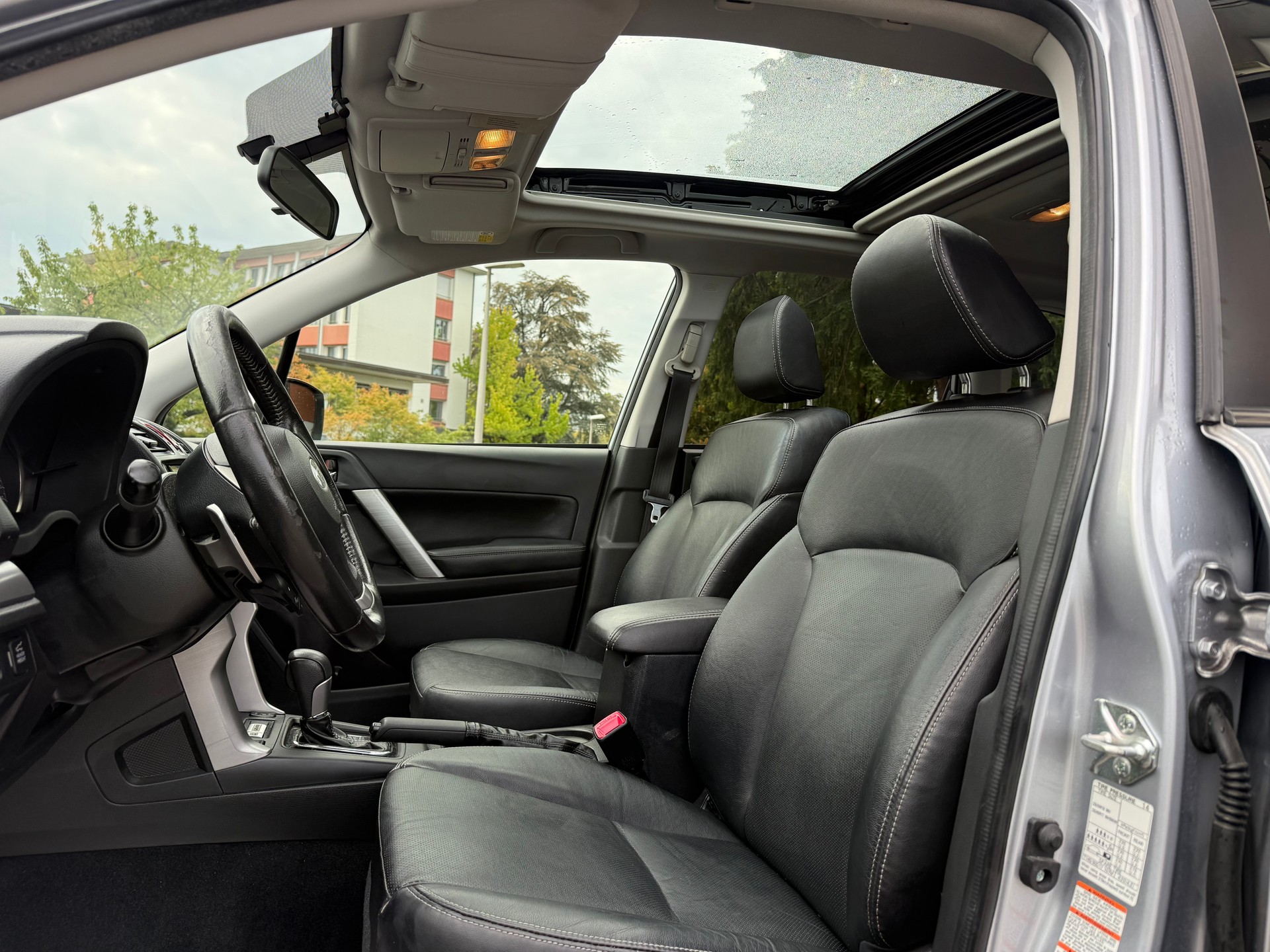 SUBARU Forester 2.0XT Luxury Lineartronic-image-8