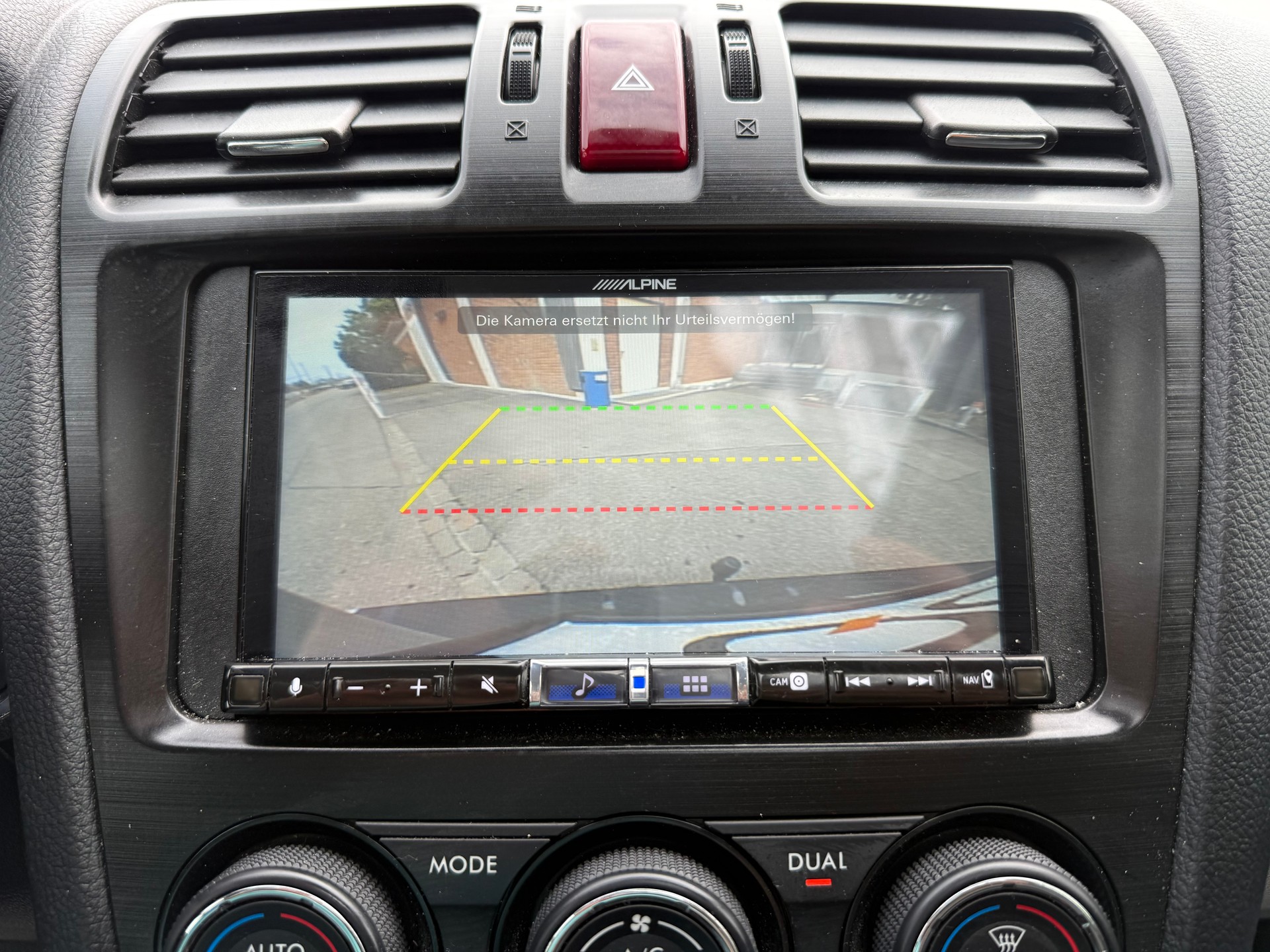 SUBARU Forester 2.0XT Luxury Lineartronic-image-10