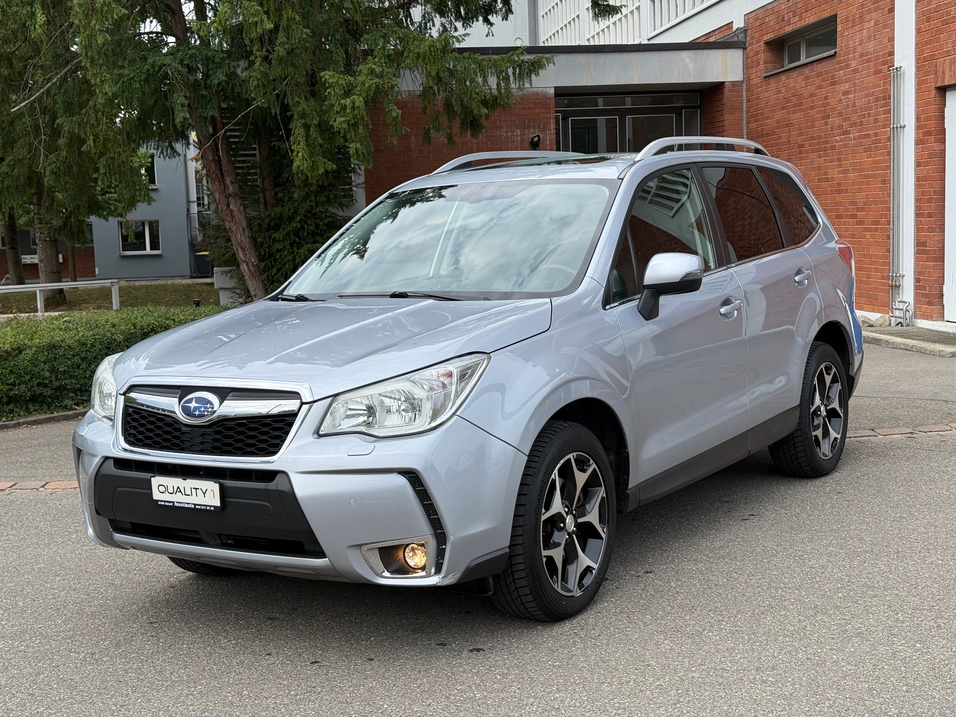 SUBARU Forester 2.0XT Luxury Lineartronic-image-2