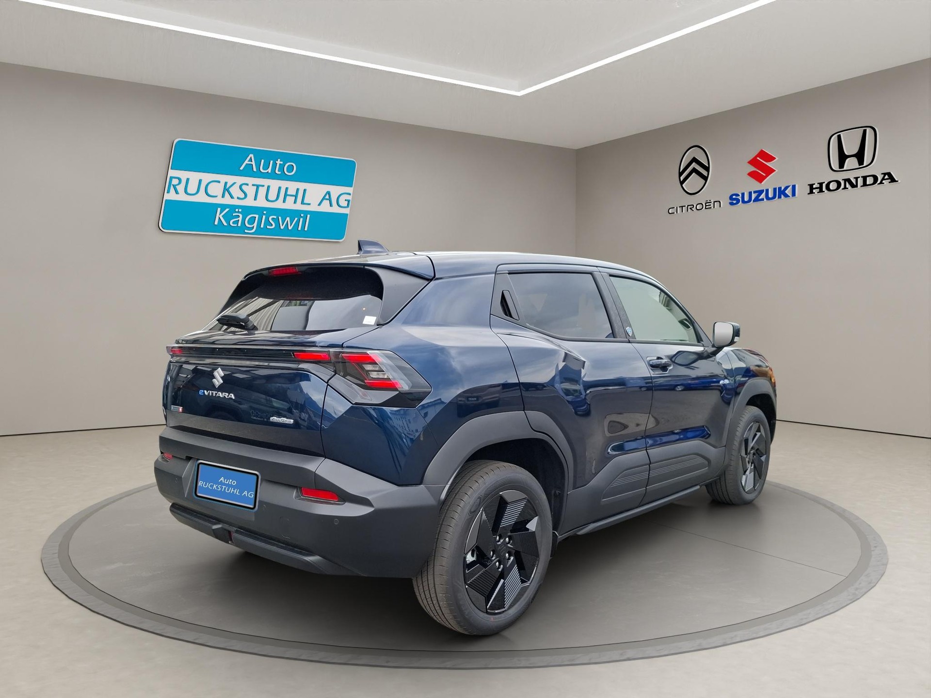 SUZUKI e Vitara Piz Sulai 4x4-image-3