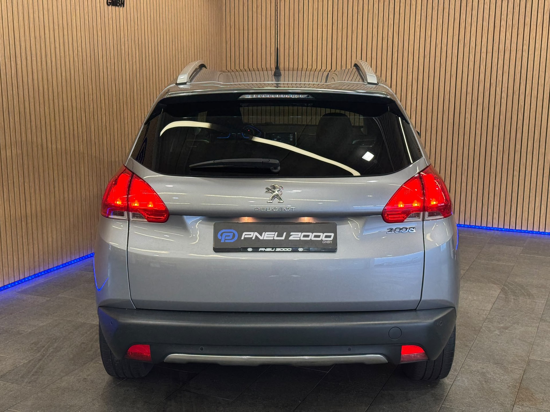 PEUGEOT 2008 1.6 VTI Allure Automatic-image-2