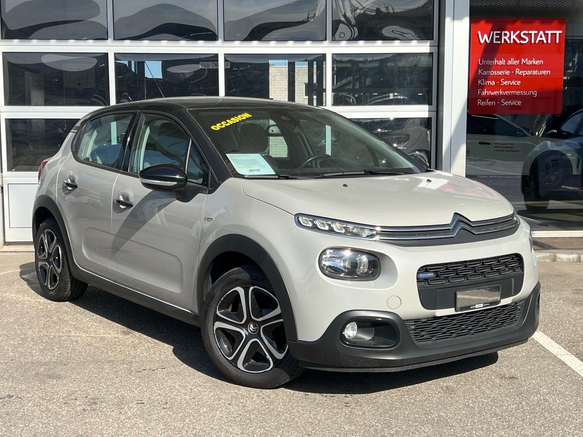 CITROEN Citroën C3 1.2 PureTech Shine-image-0