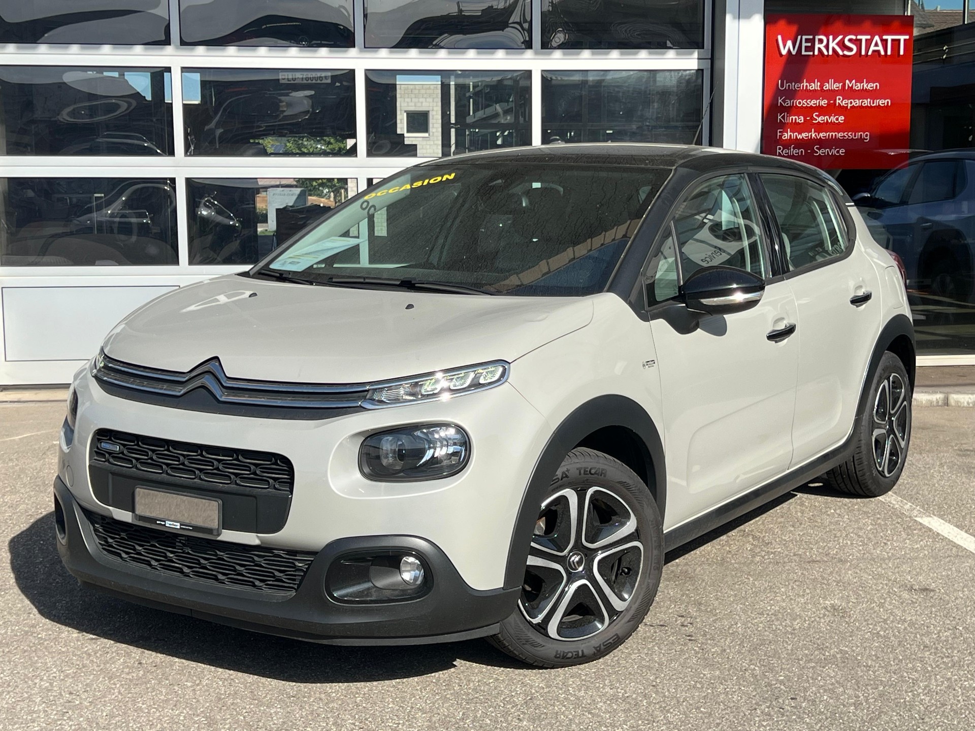 CITROEN Citroën C3 1.2 PureTech Shine-image-2