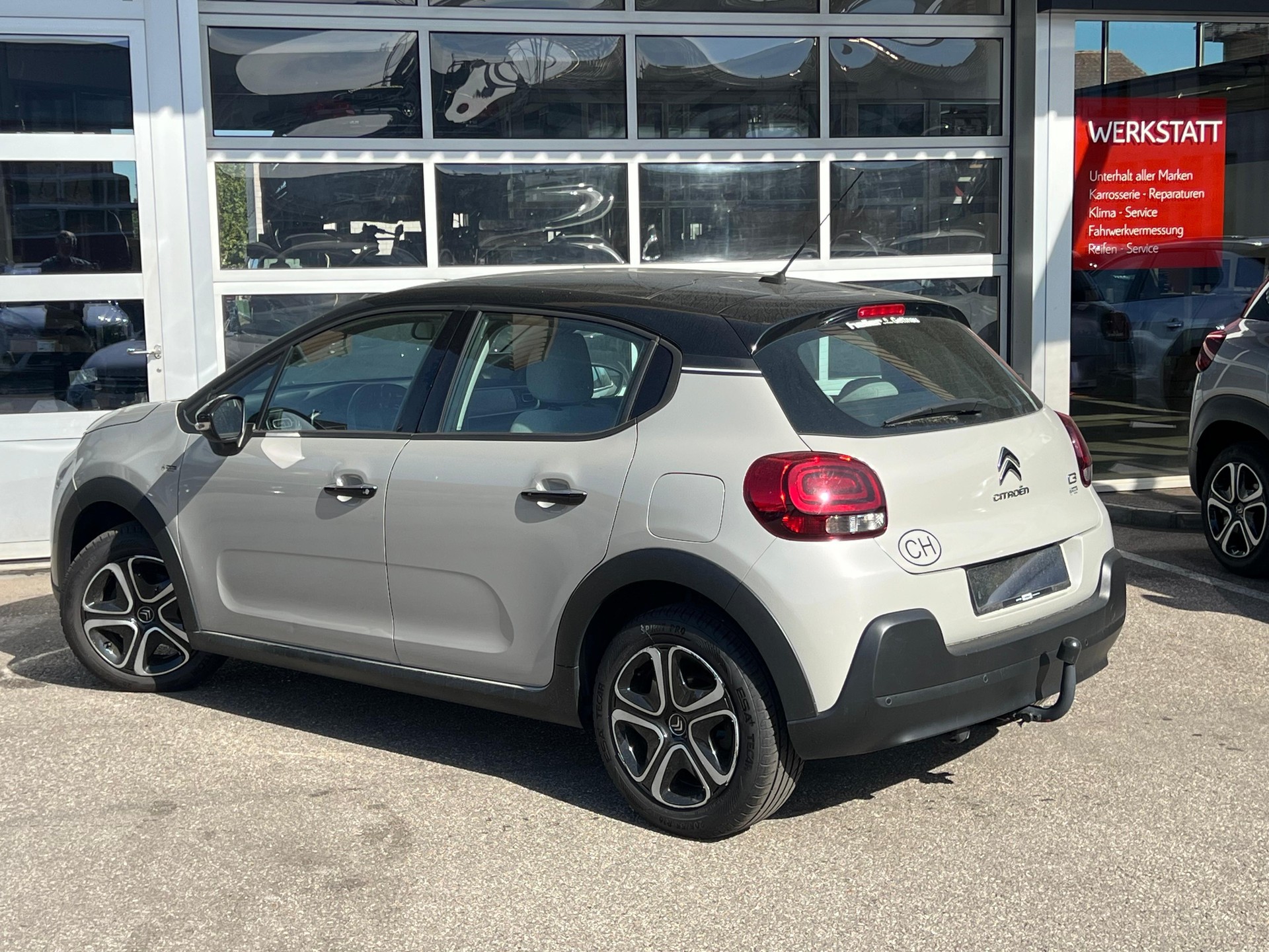 CITROEN Citroën C3 1.2 PureTech Shine-image-5