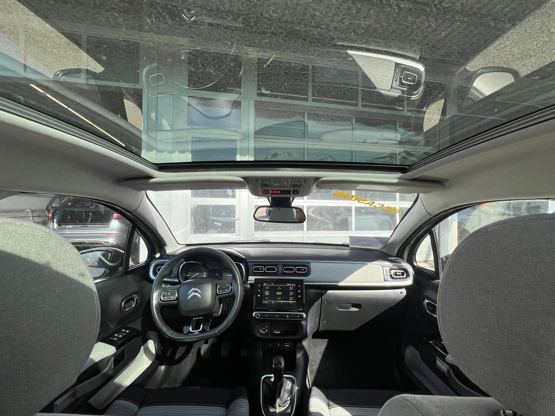 CITROEN Citroën C3 1.2 PureTech Shine-image-12