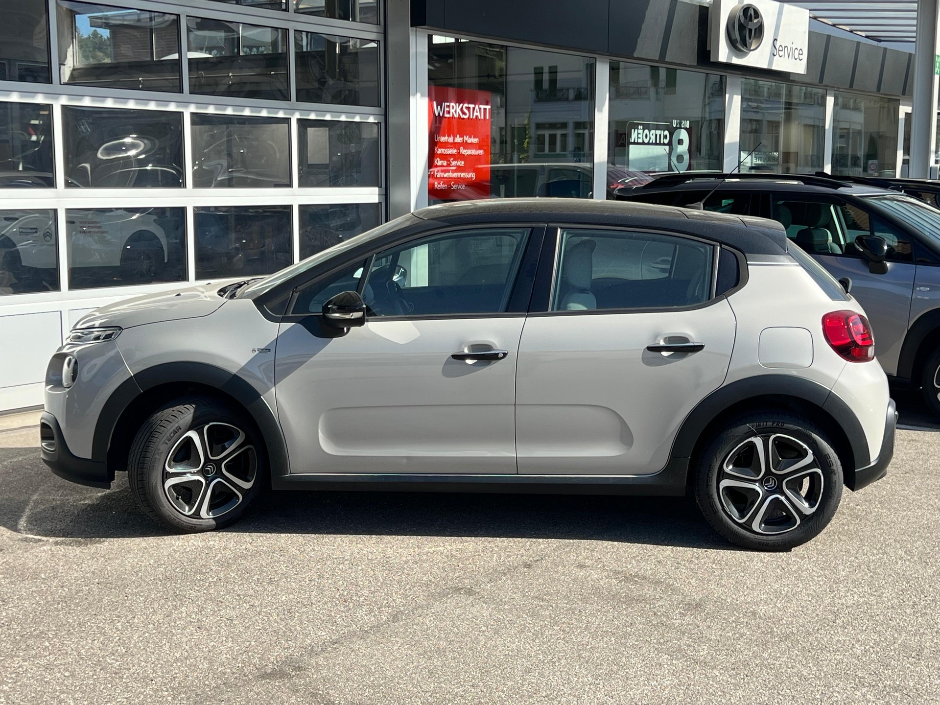 CITROEN Citroën C3 1.2 PureTech Shine-image-4