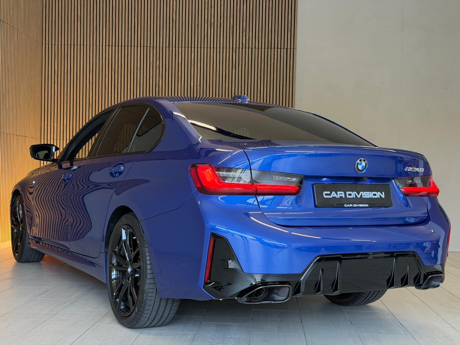 BMW M340i xDrive 48V Steptronic M Sport-image-8