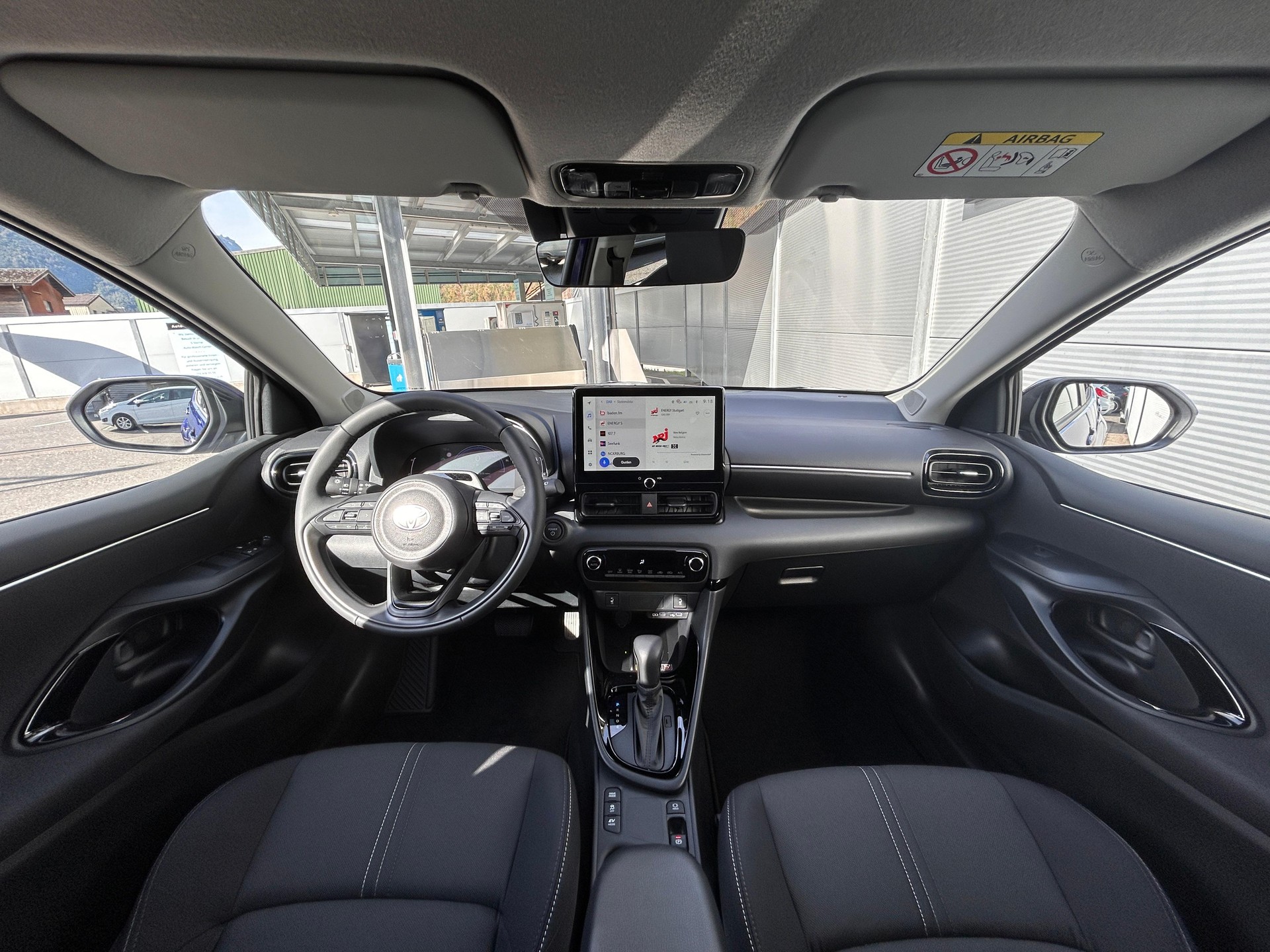 TOYOTA Yaris 1.5 VVT-i HSD Trend-image-5