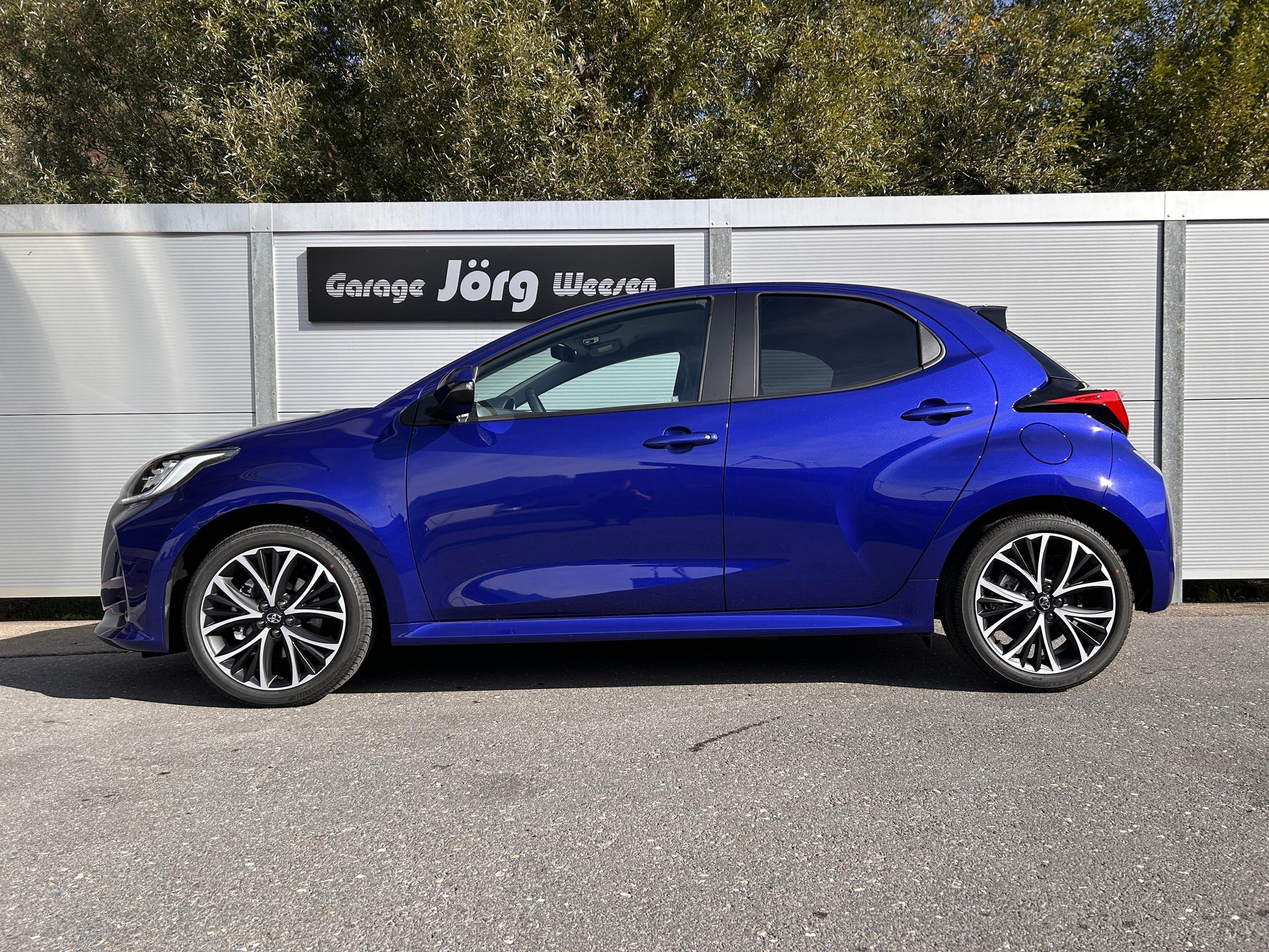 TOYOTA Yaris 1.5 VVT-i HSD Trend-image-2