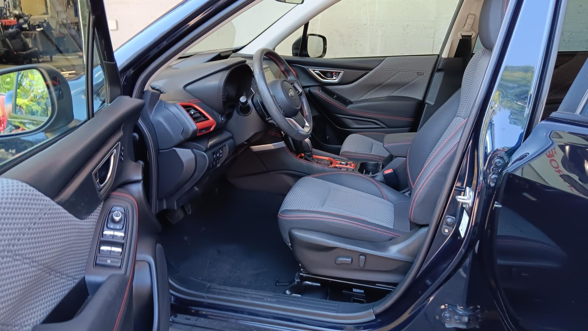 SUBARU Forester 2.0i e-Boxer Sport Lineartronic-image-10
