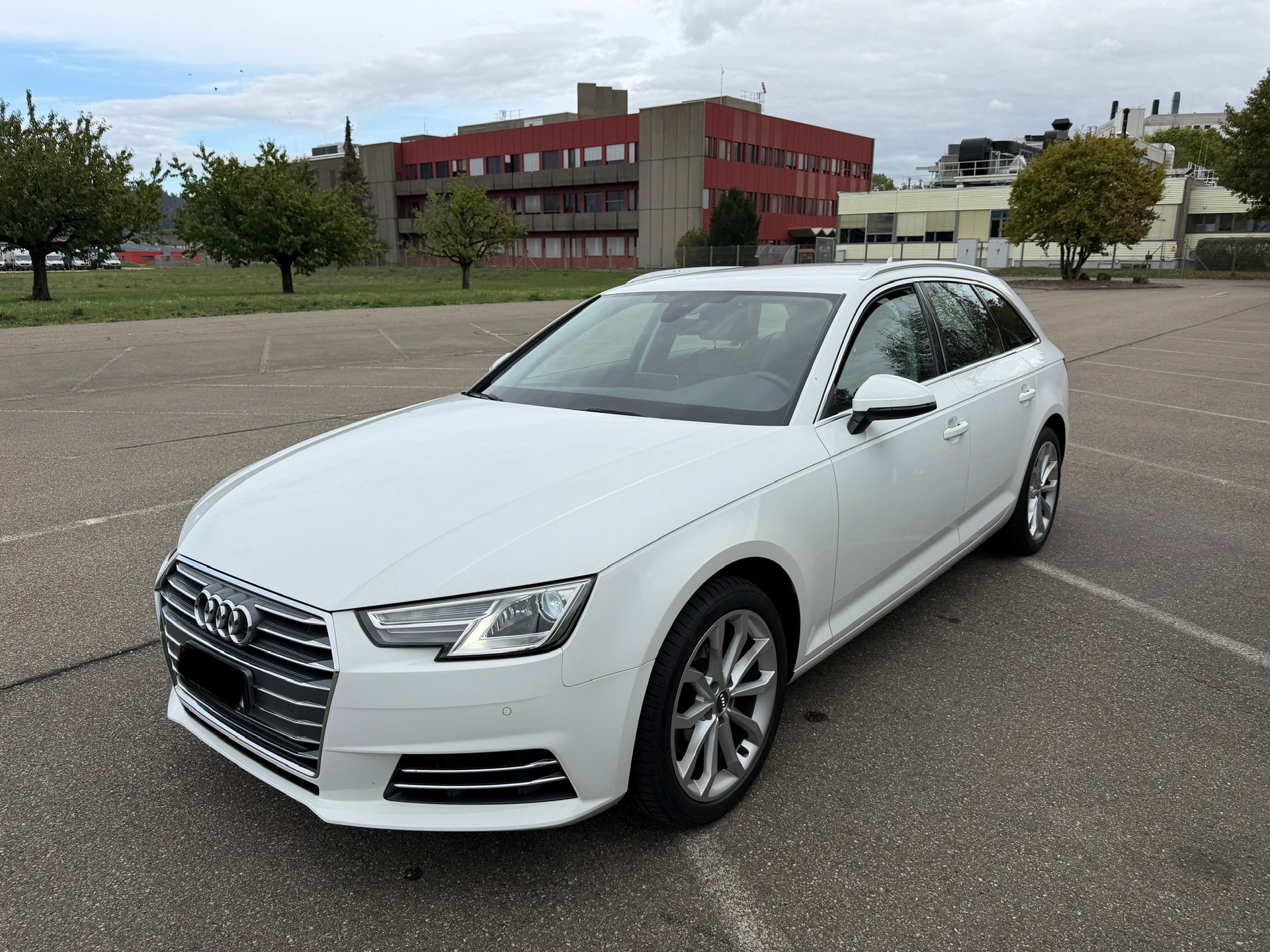 AUDI 2.0 TFSI 190 ultra Sport S-Tronic-image-0