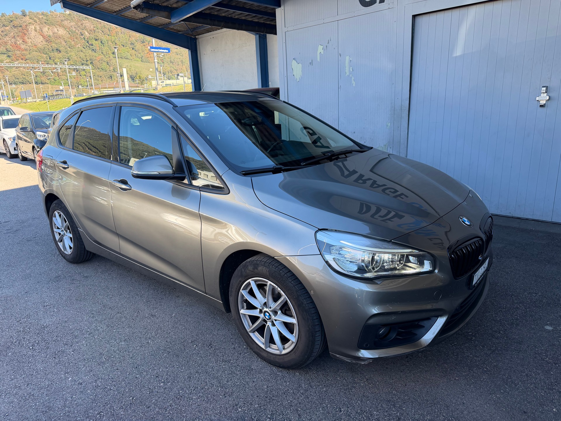 BMW 218d xDrive Active Tourer Steptronic-image-2