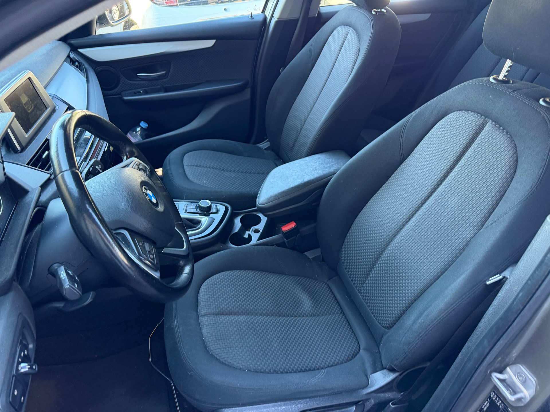 BMW 218d xDrive Active Tourer Steptronic-image-7