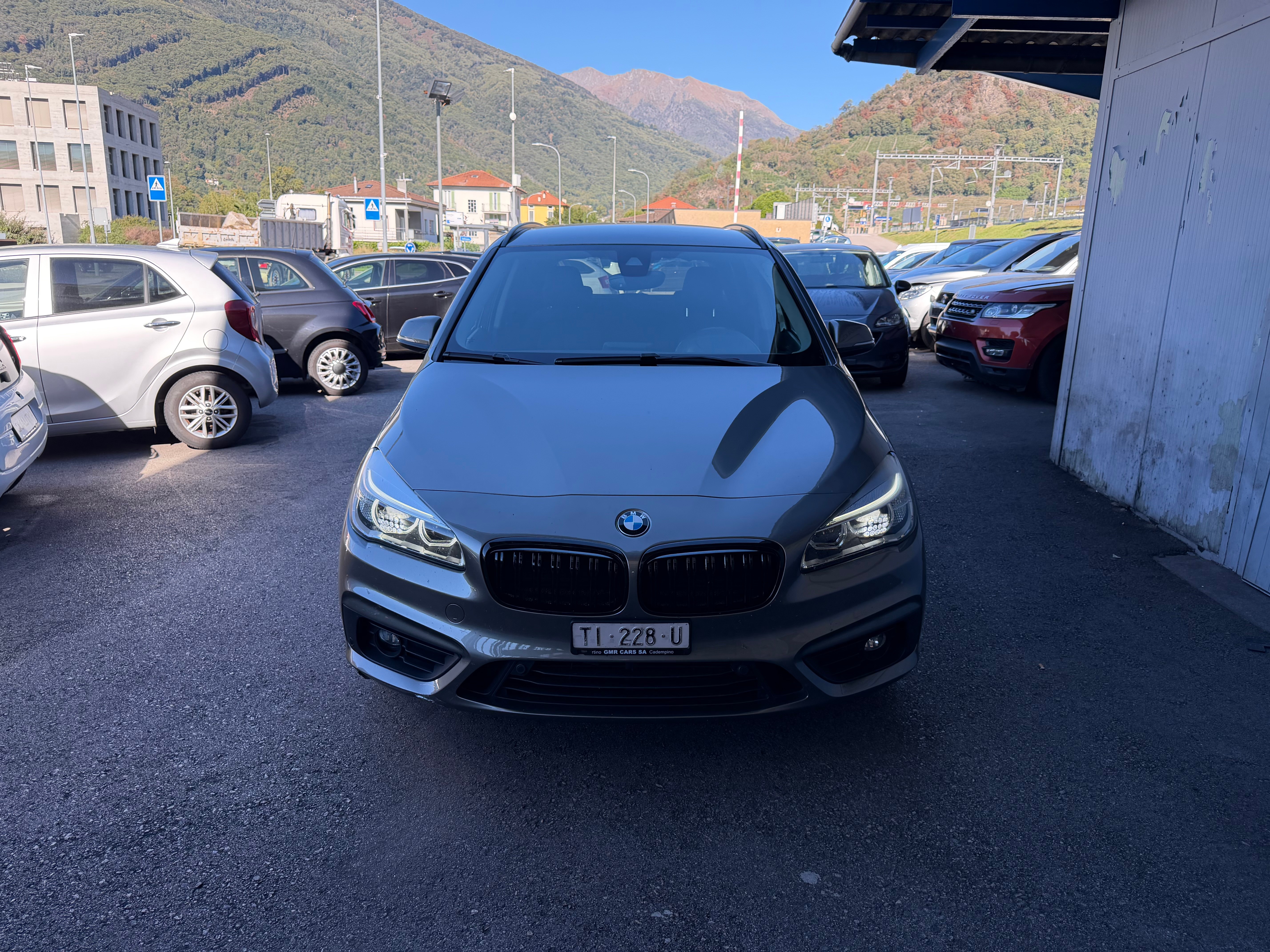 Car photo