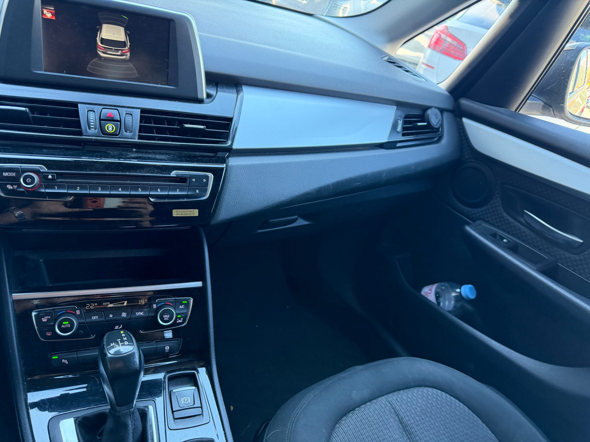 BMW 218d xDrive Active Tourer Steptronic-image-12