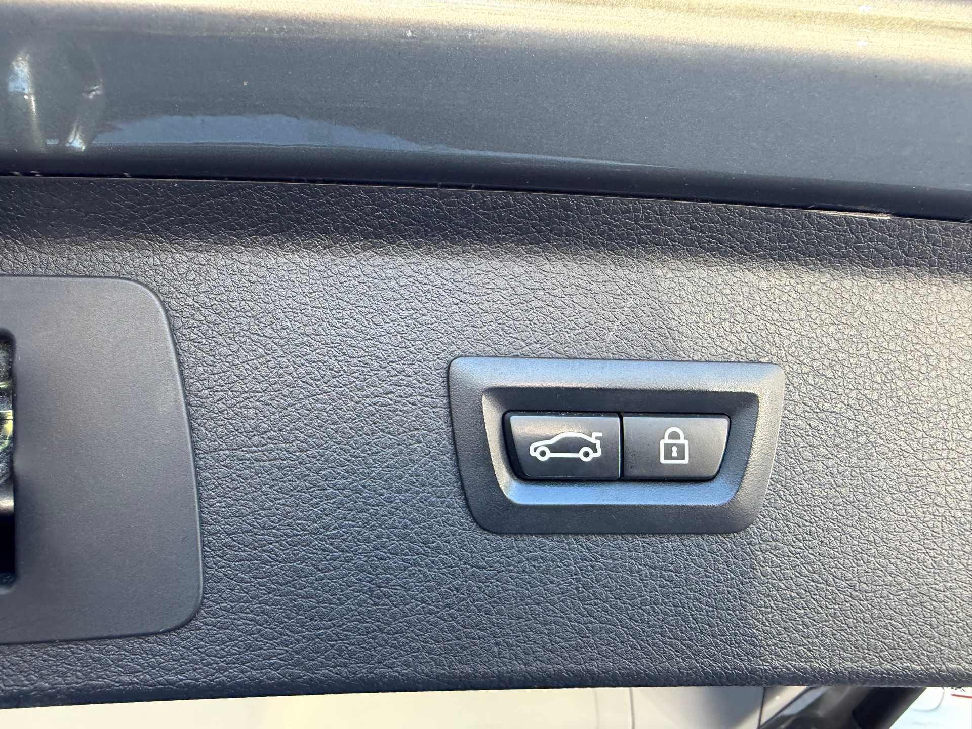 BMW 218d xDrive Active Tourer Steptronic-image-9